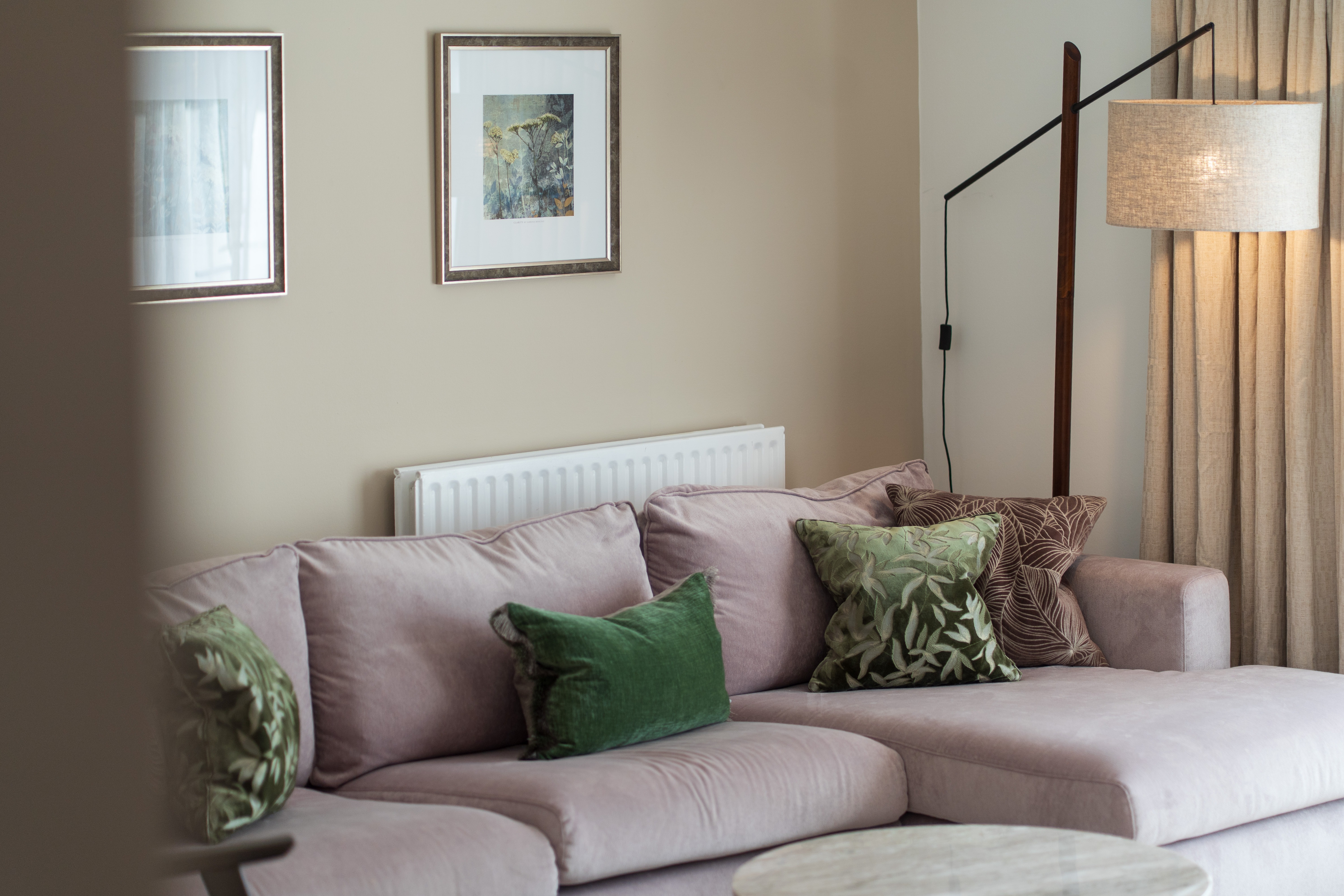 House Gloaming Holland Park Kensington: Elegant 3-Bedroom Apartment with Garden Access, Kensington