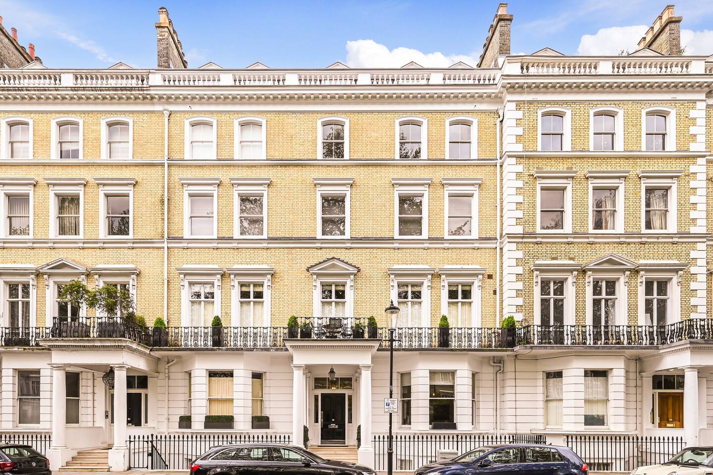 House Vesper Brompton South Kensington: Luxury 2-Bedroom Apartment with Chic Interiors, South Kensington
