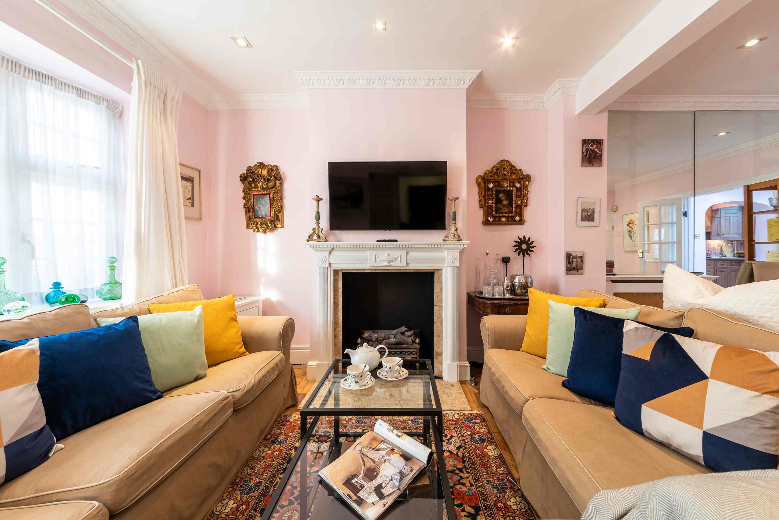 House Vesper Thurloe South Kensington: Elegant 3-Bedroom Apartment with Roof Terrace, South Kensington