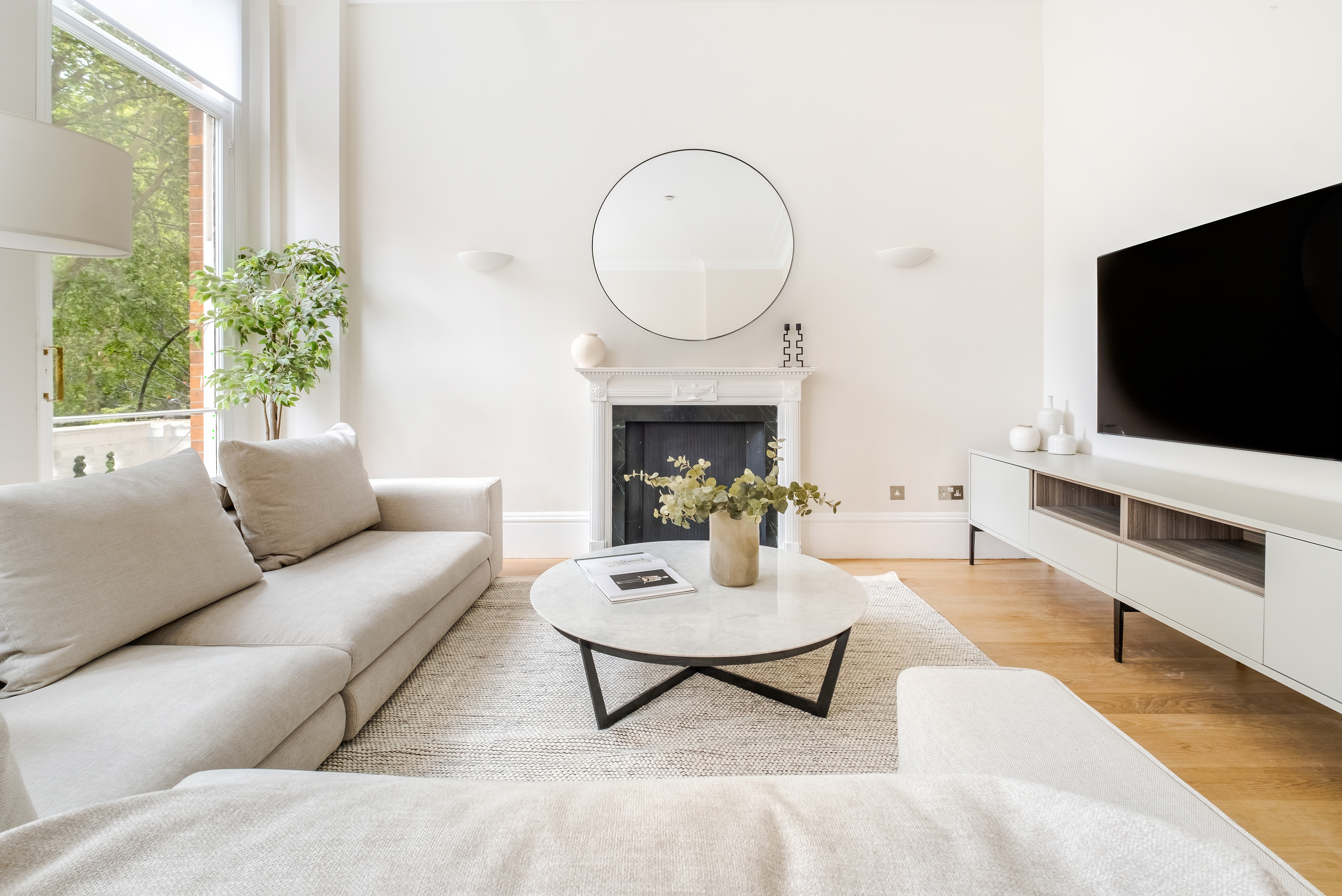 House Boreas Hans Place Knightsbridge: Opulent 3-Bedroom Apartment with Family-Friendly Features, Knightsbridge