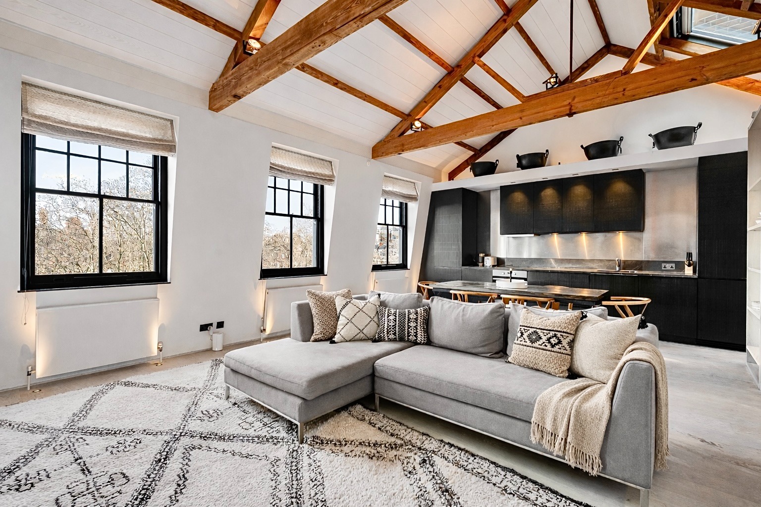 House Gloaming Sloane Knightsbridge: Elegant 3-Bedroom Luxury Apartment Ideal for Families, Knightsbridge