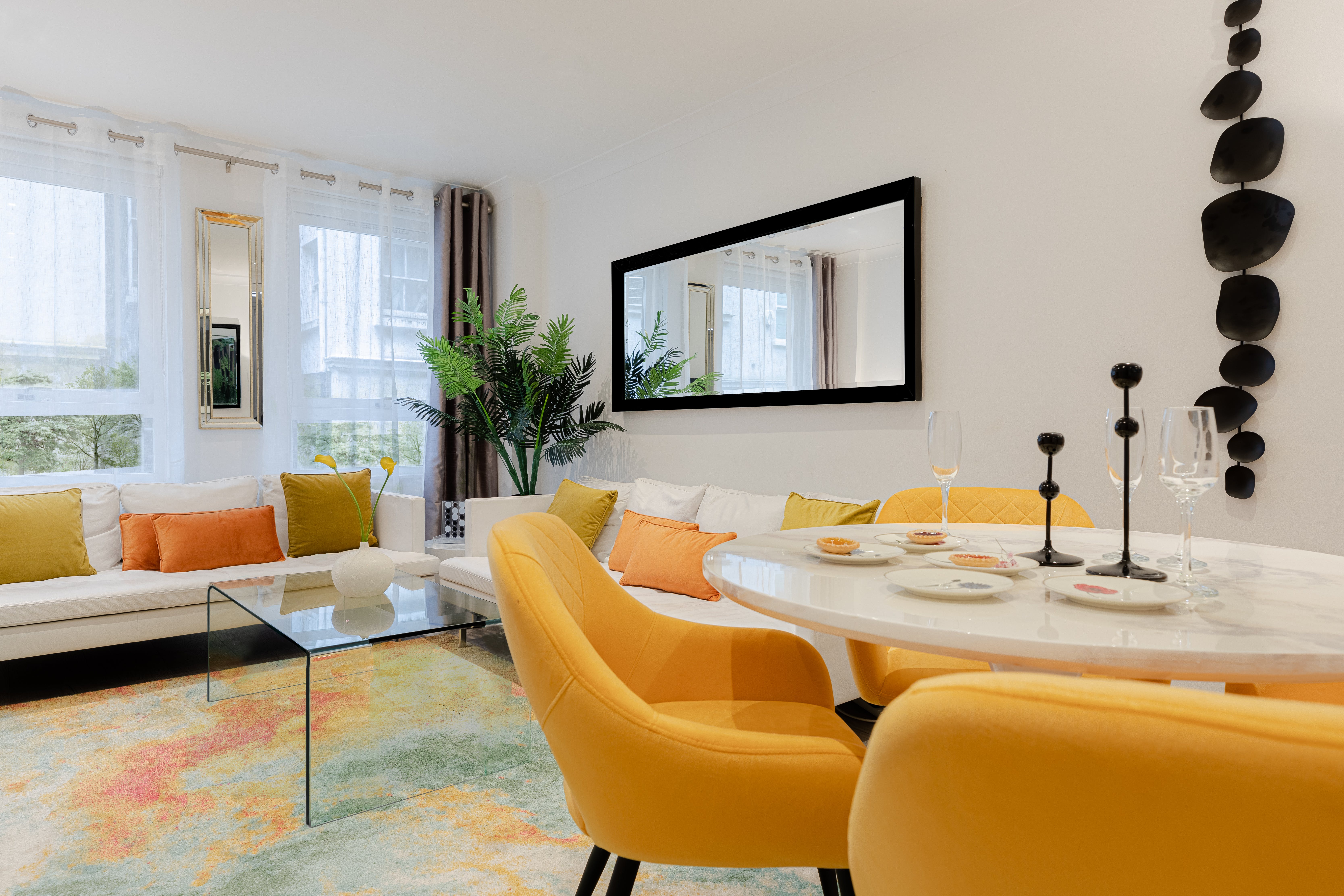 House Gloaming Albert Gate Knightsbridge: Luxurious 3-Bedroom Apartment with Rooftop Terrace, Knightsbridge