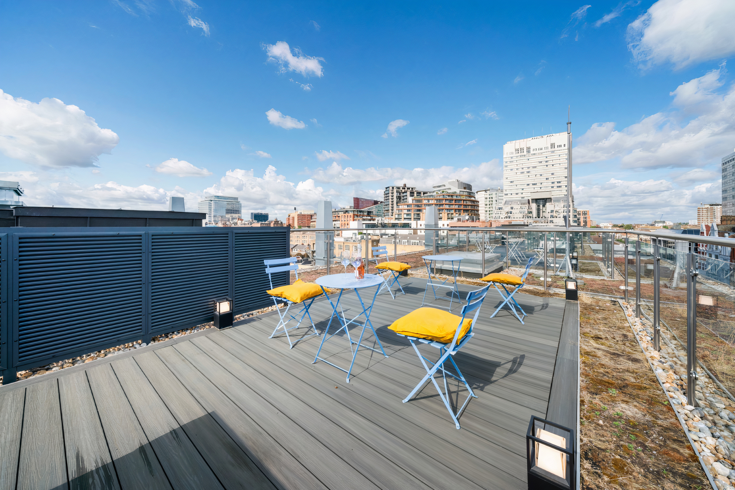House Aurore Harrow Paddington: Spacious 3-Bedroom Penthouse with Roof Terrace, Paddington