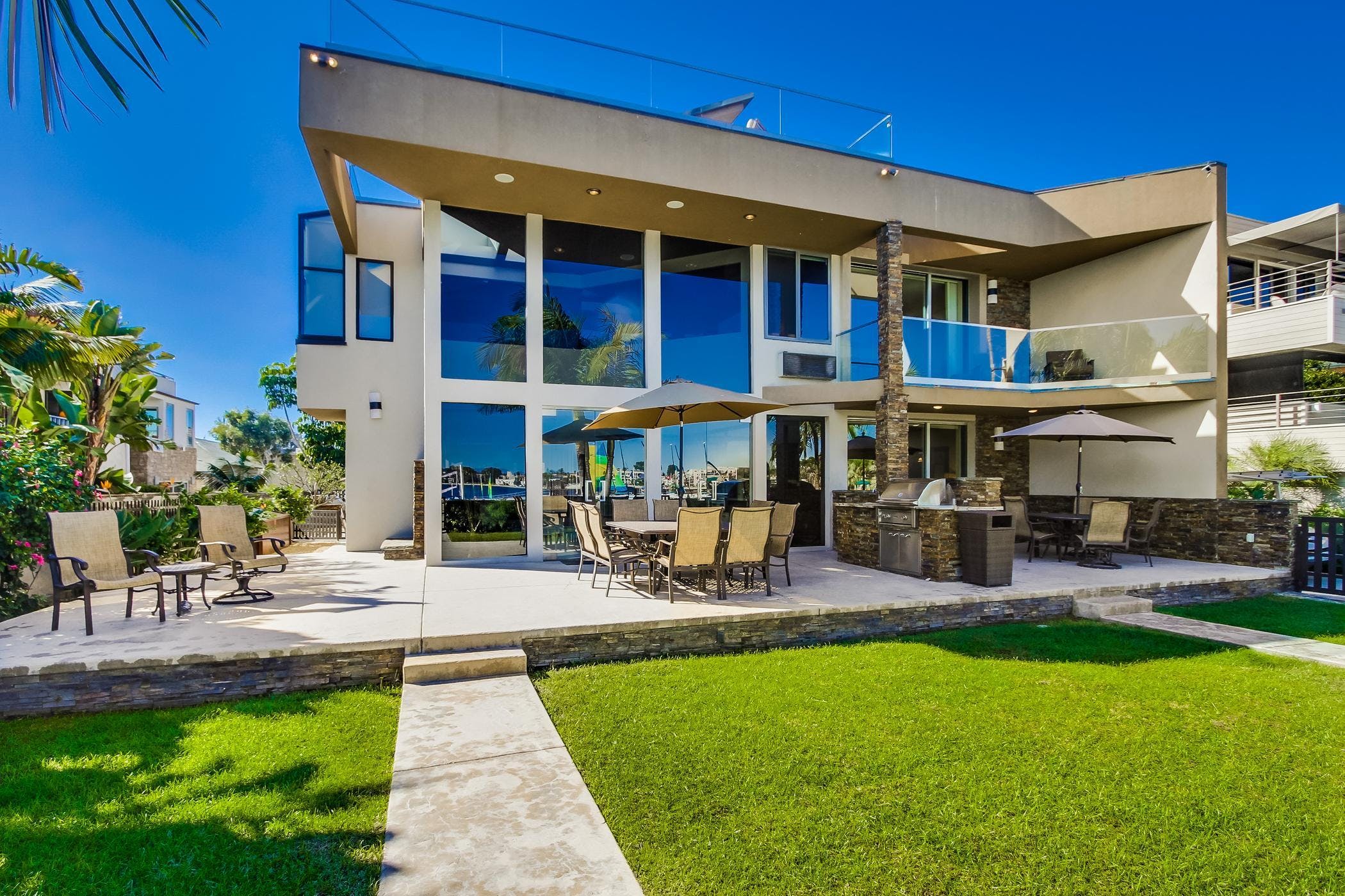 Villa Poente La Jolla Mission Beach: Luxury 4-Bedroom Apartment with Beachfront Views, Mission Beach