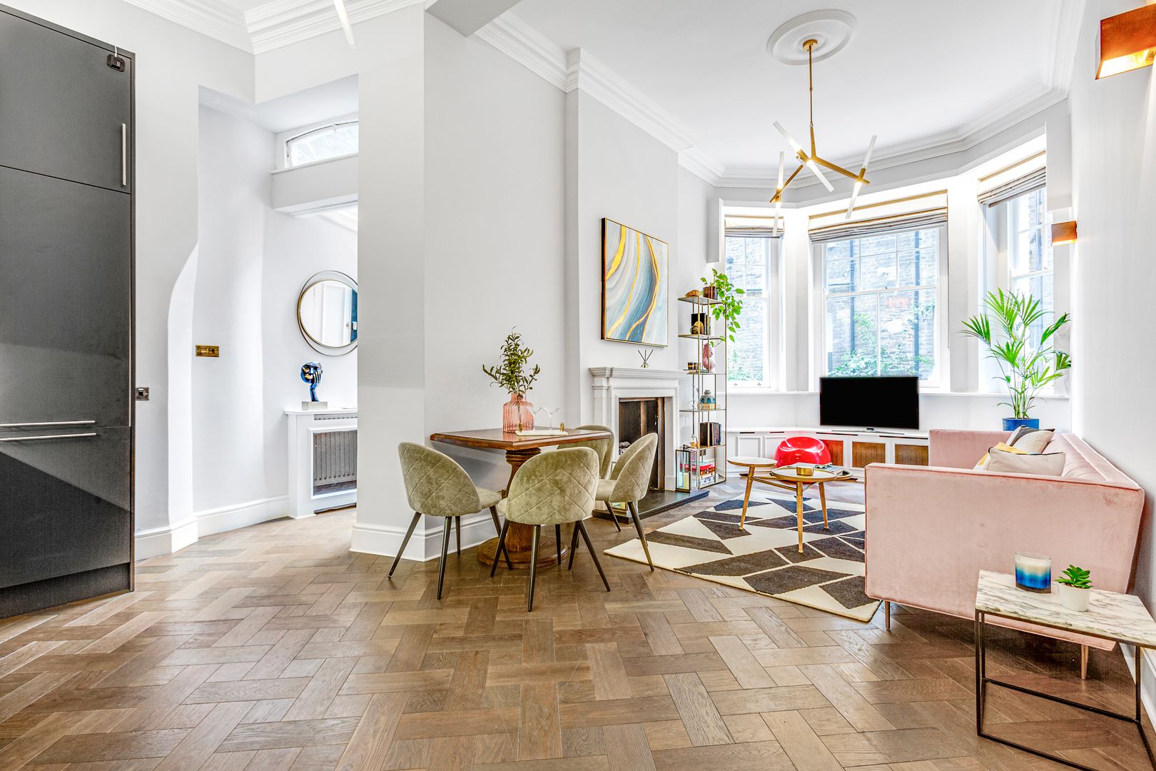 House Gregale Lots Road Chelsea: Luxury 2-Bedroom Apartment for Families, Chelsea
