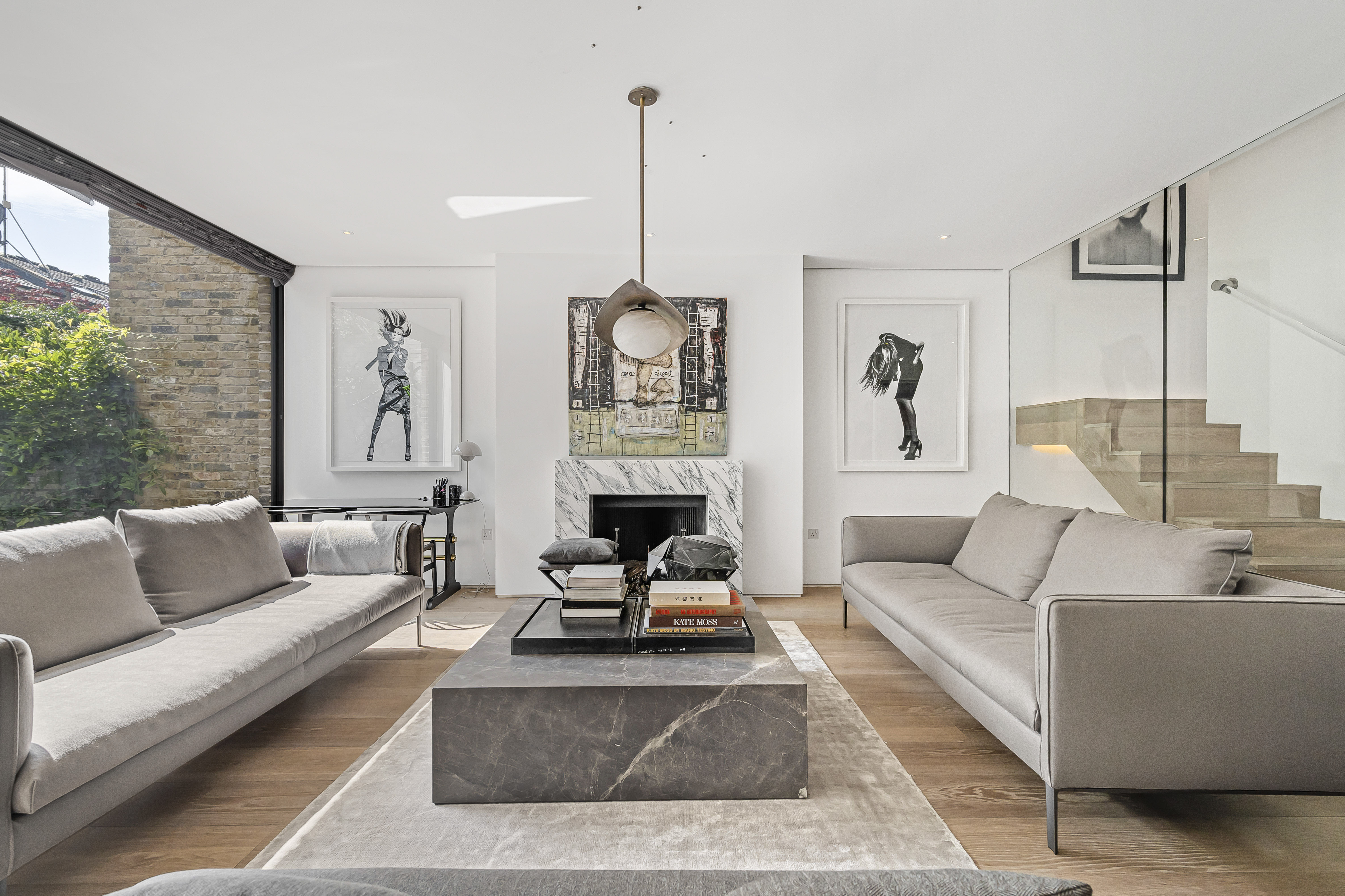 House Vesper Ranelagh Chelsea: Luxury 4-Bedroom House with Private Garden, Chelsea