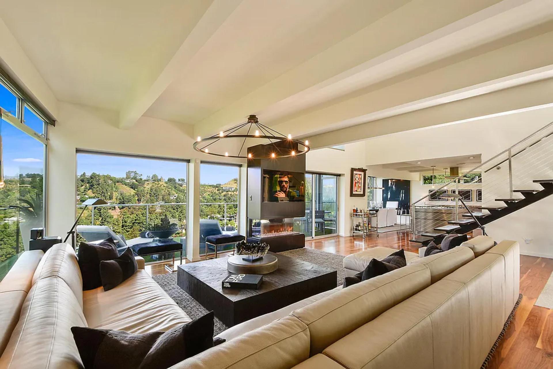 Villa Ponente Laurel Canyon Beverly Crest: Spacious 5-Bedroom Luxury Villa with Seaview, Beverly Crest