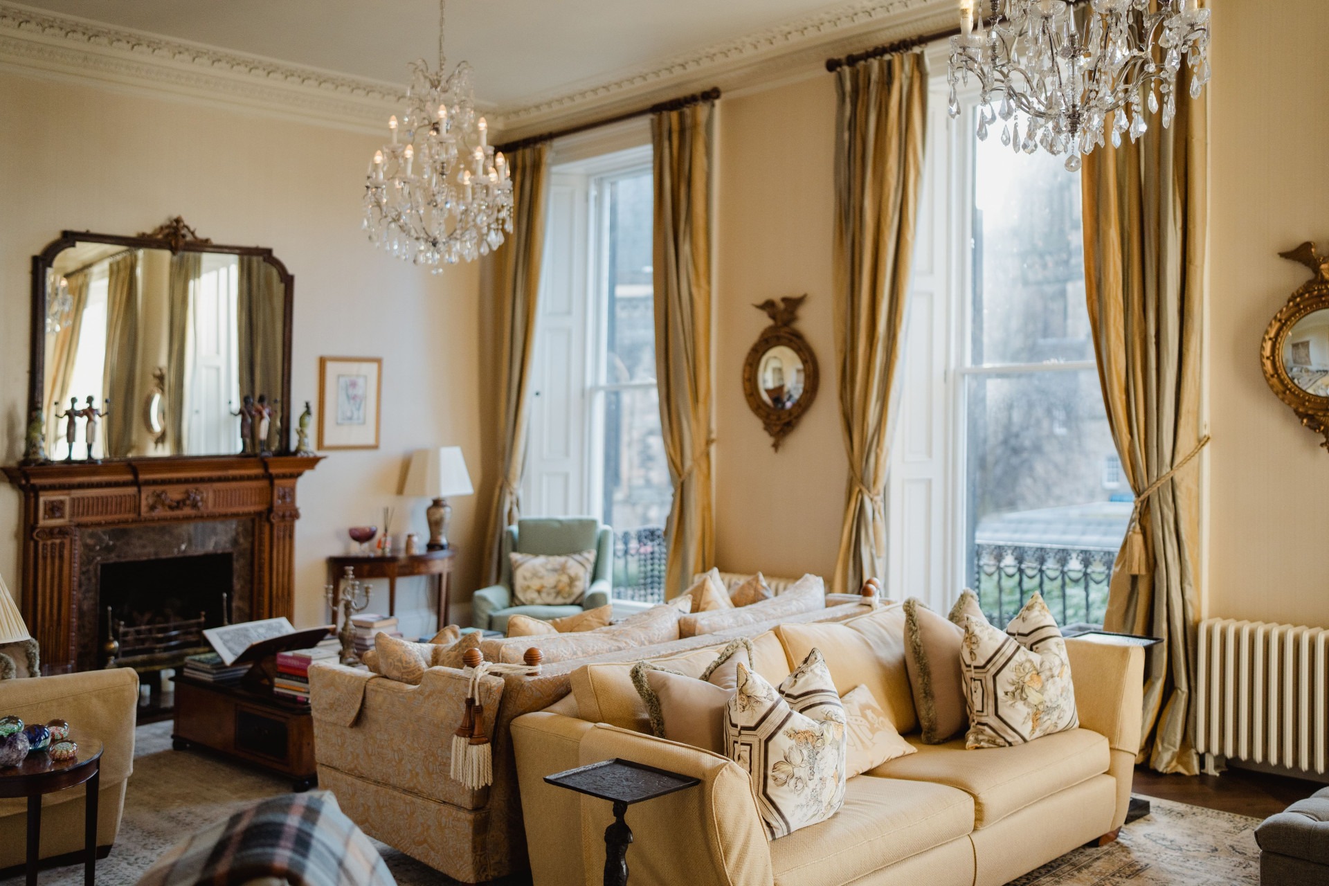 House Helm Blackford Edinburgh: Elegant 4-Bedroom Luxury Apartment, Perfect for Families, Edinburgh