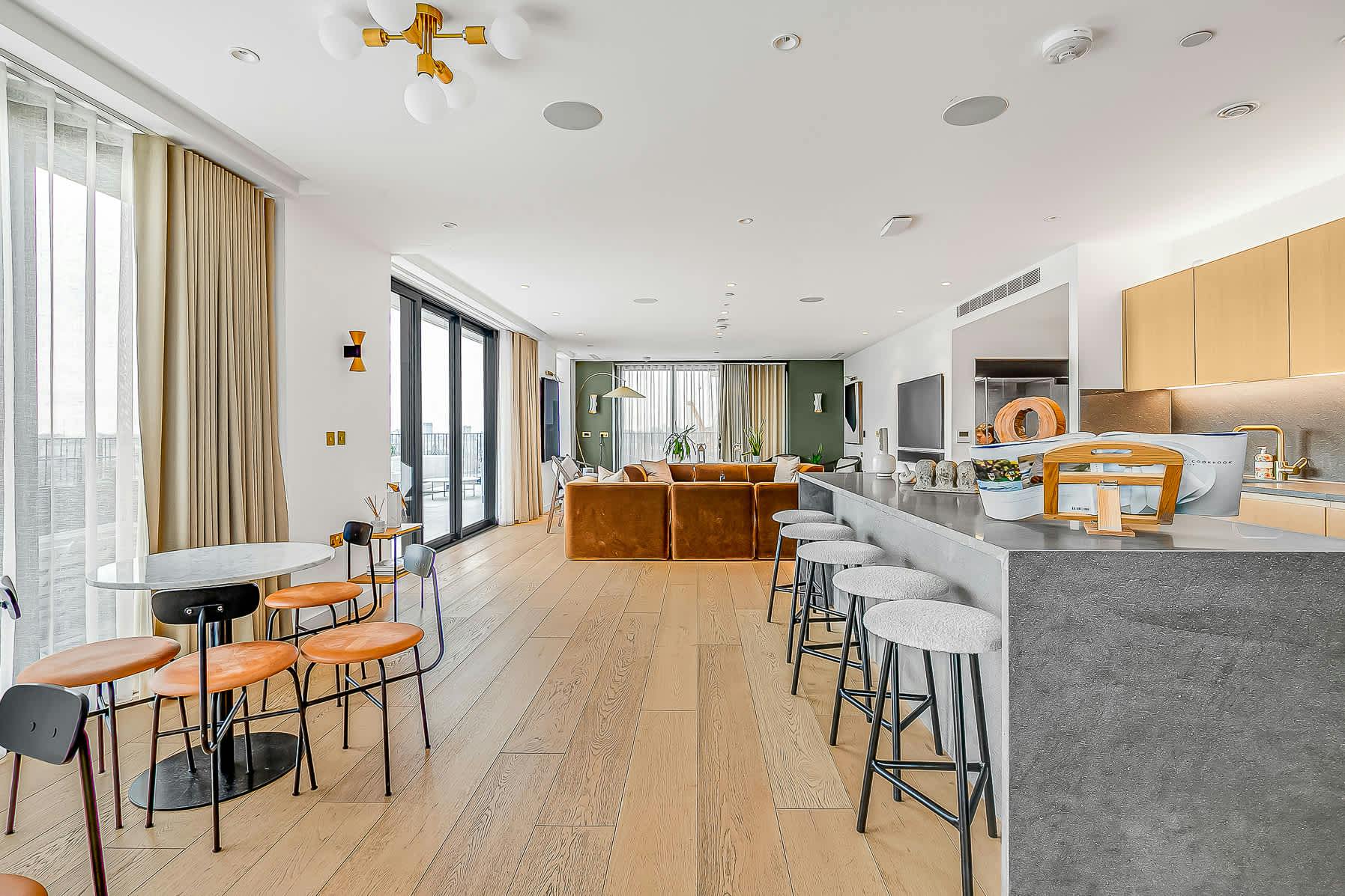 House Helm Granary Kings Cross: Luxury 3-Bedroom Townhouse with Modern Amenities, Kings Cross