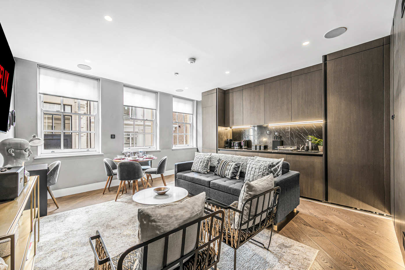House Helm Berwick Soho-695307: Elegant 2-Bedroom Apartment Perfect for Families and Groups, Soho