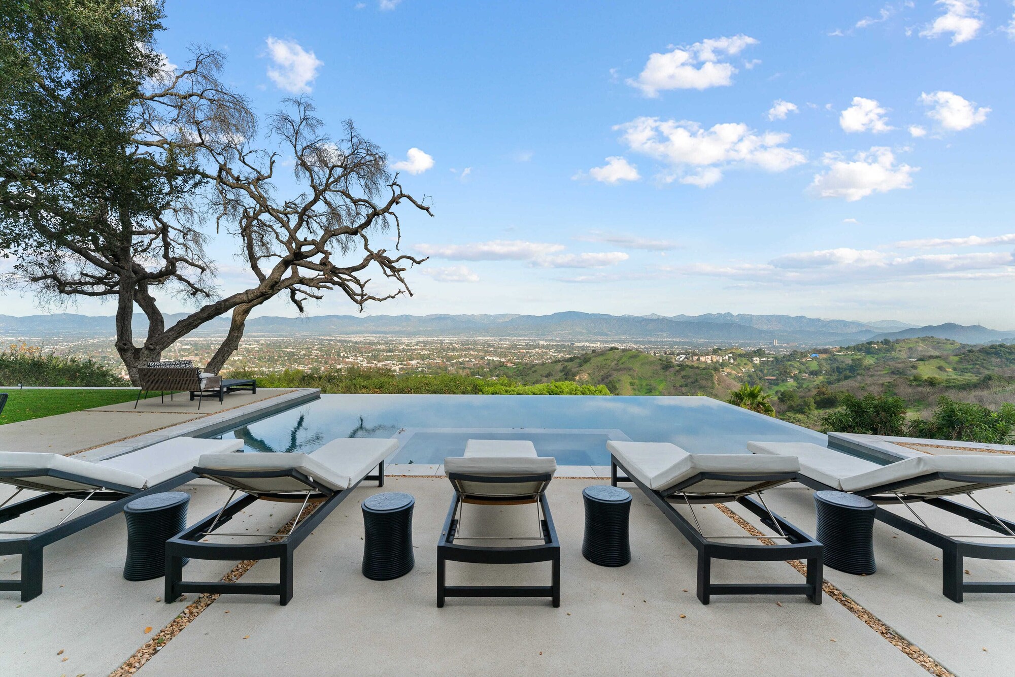 Villa Levante Franklin Canyon Beverly Crest: Spacious 6-Bedroom Apartment with Infinity Pool, Beverly Crest