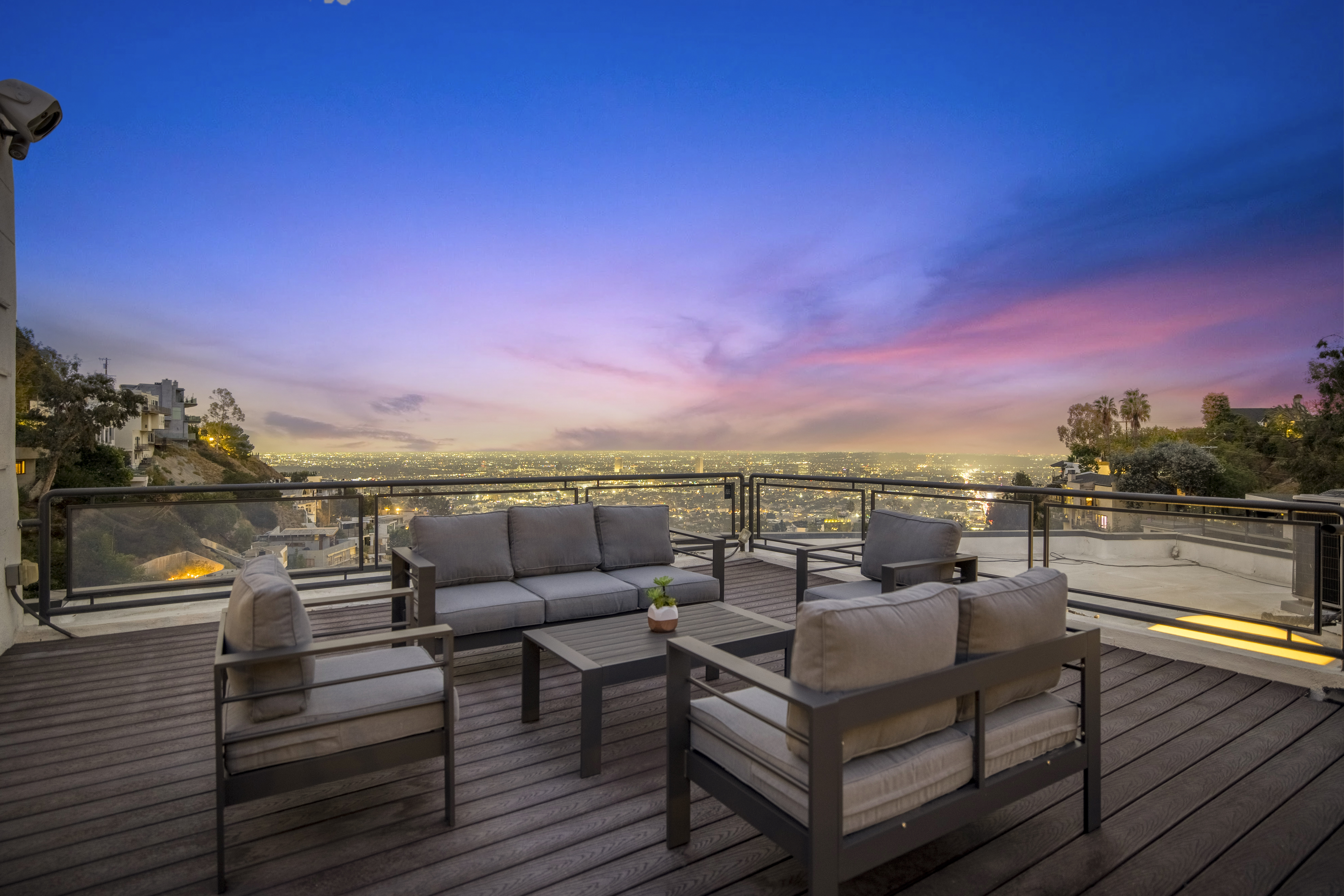 House Chaparral Hollywood: Luxury 5-Bedroom Villa with Rooftop Pool, Hollywood Hills