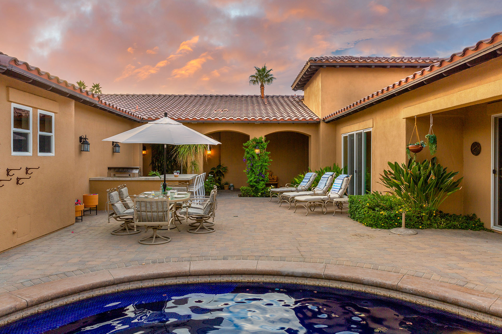 Villa Boreas Desert View La Quinta: 4-Bedroom Luxury Villa with Private Pool, Palm Springs