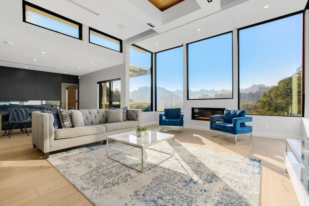 Villa Alba Bee Rock Laurel Canyon: Luxury 4-Bedroom Villa with Stunning Views, Los Angeles