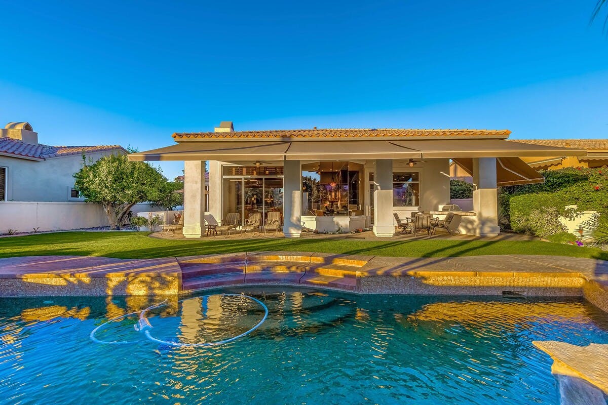 Villa Levante Cove La Quinta: Luxury 3-Bedroom Apartment with Hot Tub and Pool, La Quinta