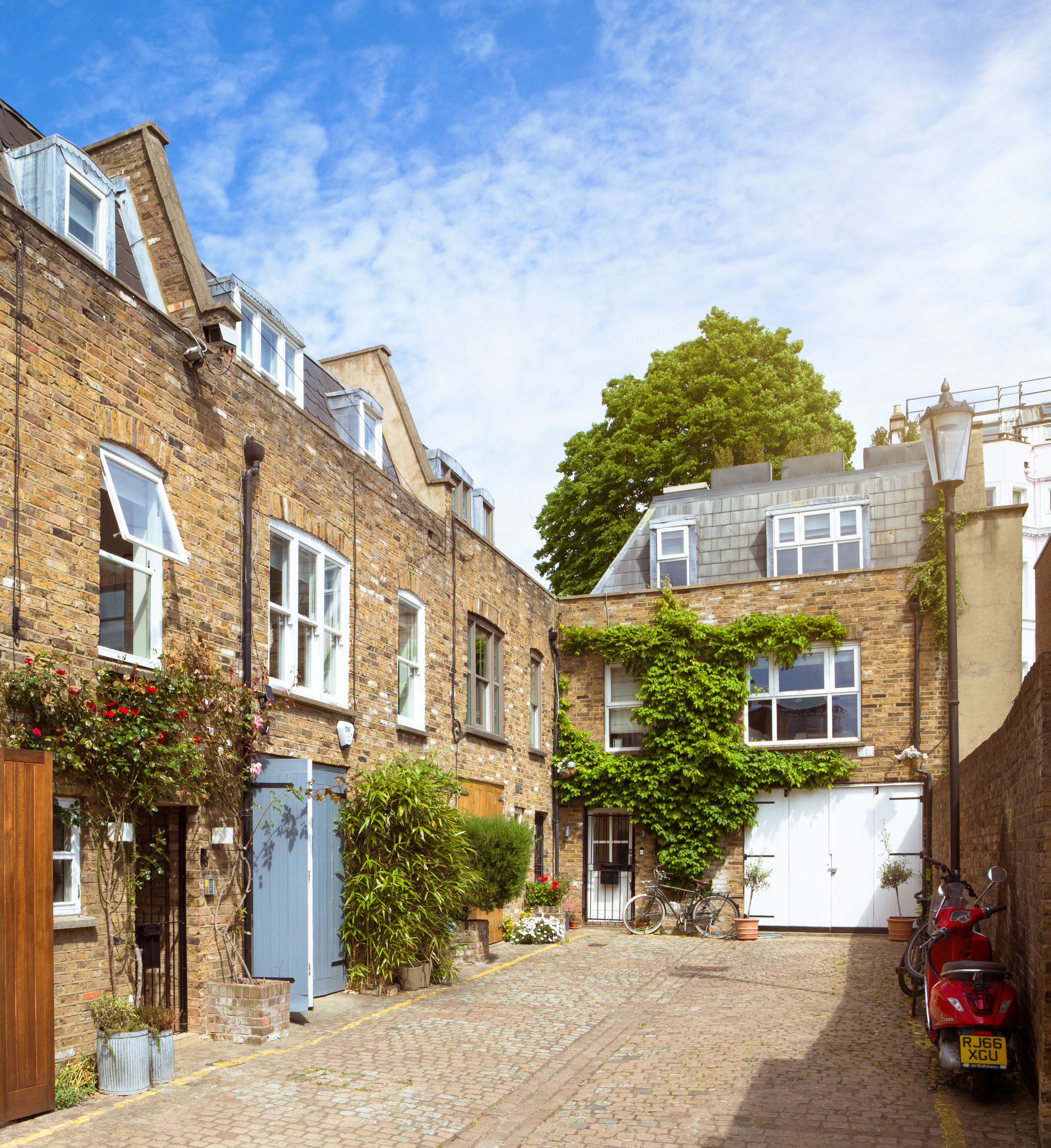 House Colville Notting Hill: Elegant 3-Bedroom House with Garden Access, Notting Hill