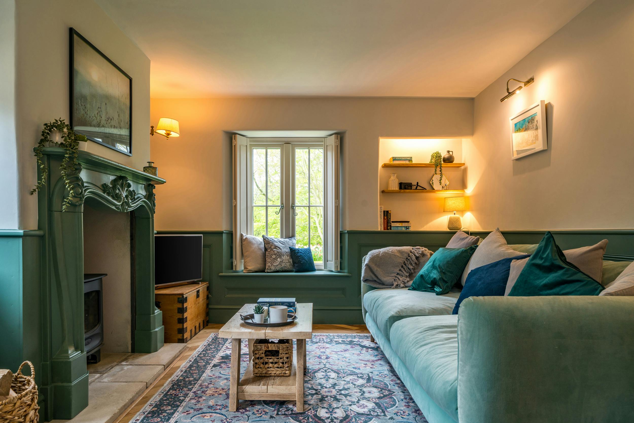 House Cotswold Broad: Luxury 4-Bedroom House with Family-Friendly Features, Gloucestershire