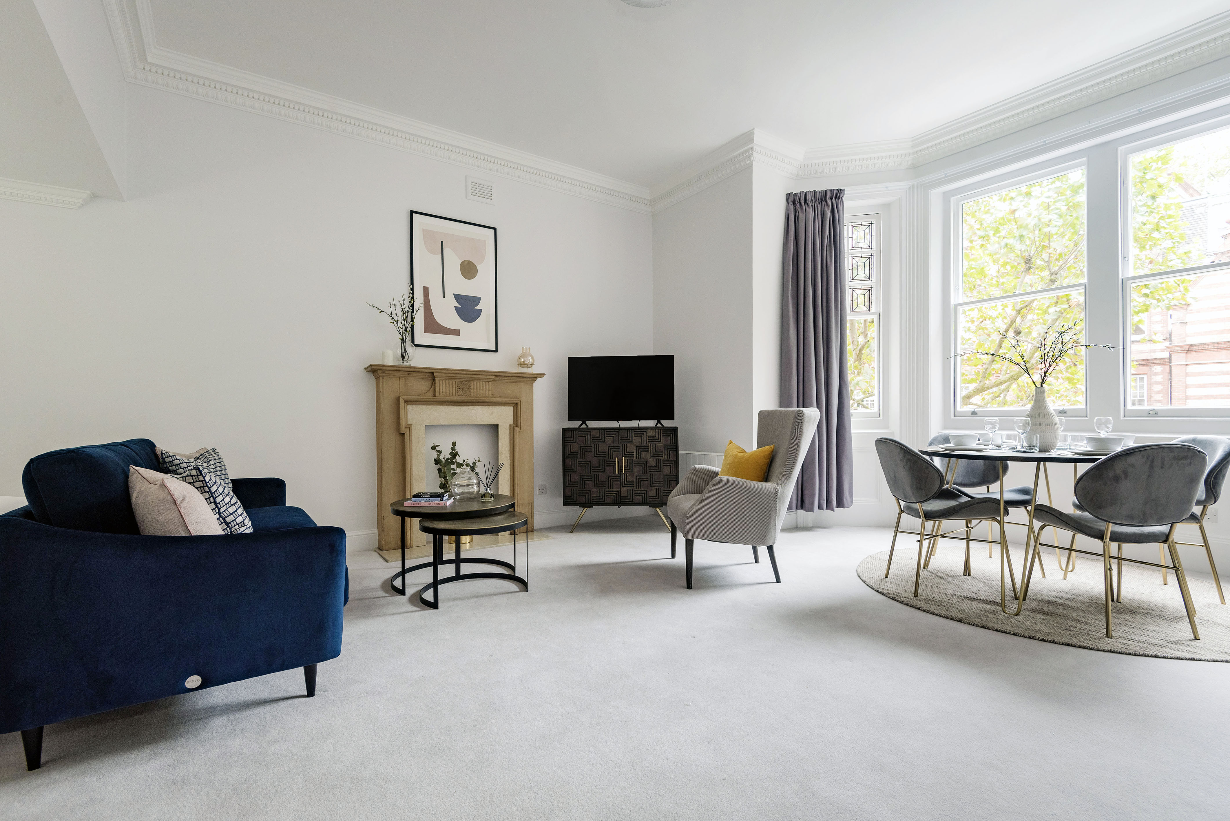 House Gloaming Eaton Belgravia: Chic 1-Bedroom Apartment Rental with Family-Friendly Features in Belgravia, London