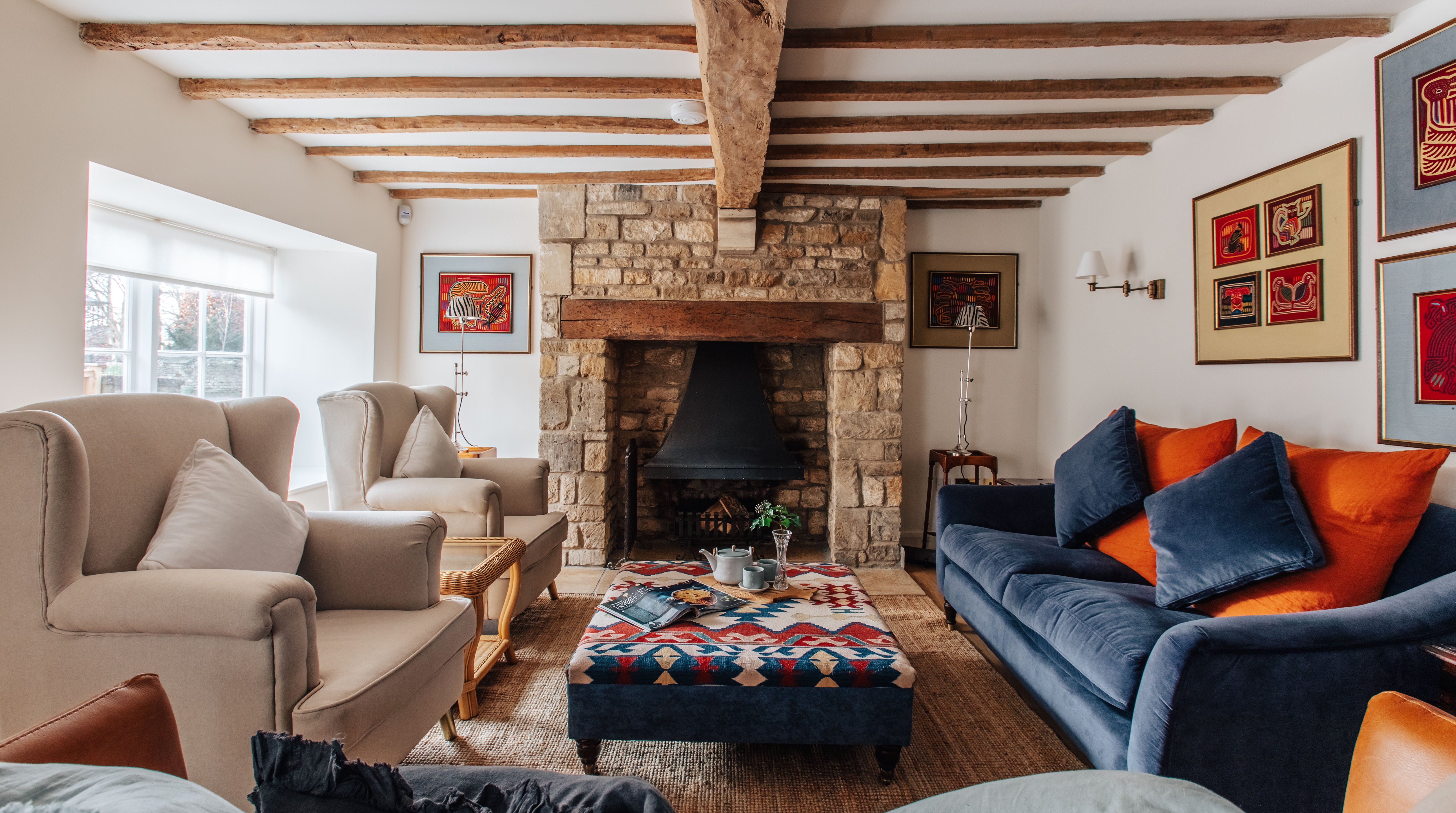 House Gloaming Wychwood Chipping Norton: Charming 4-Bedroom Holiday Cottage with Family-Friendly Features, Chipping Norton