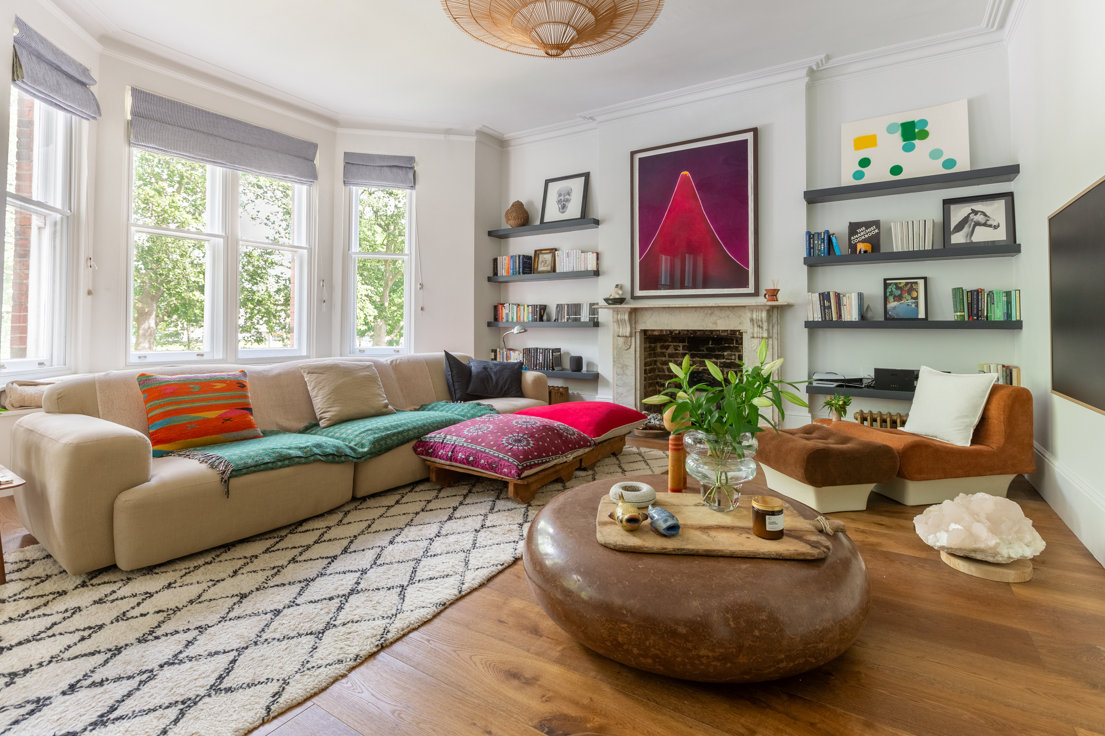 House Goldhawk ShepherdsBush: Chic 2-Bedroom Family-Friendly Apartment Rental in Shepherd’s Bush London