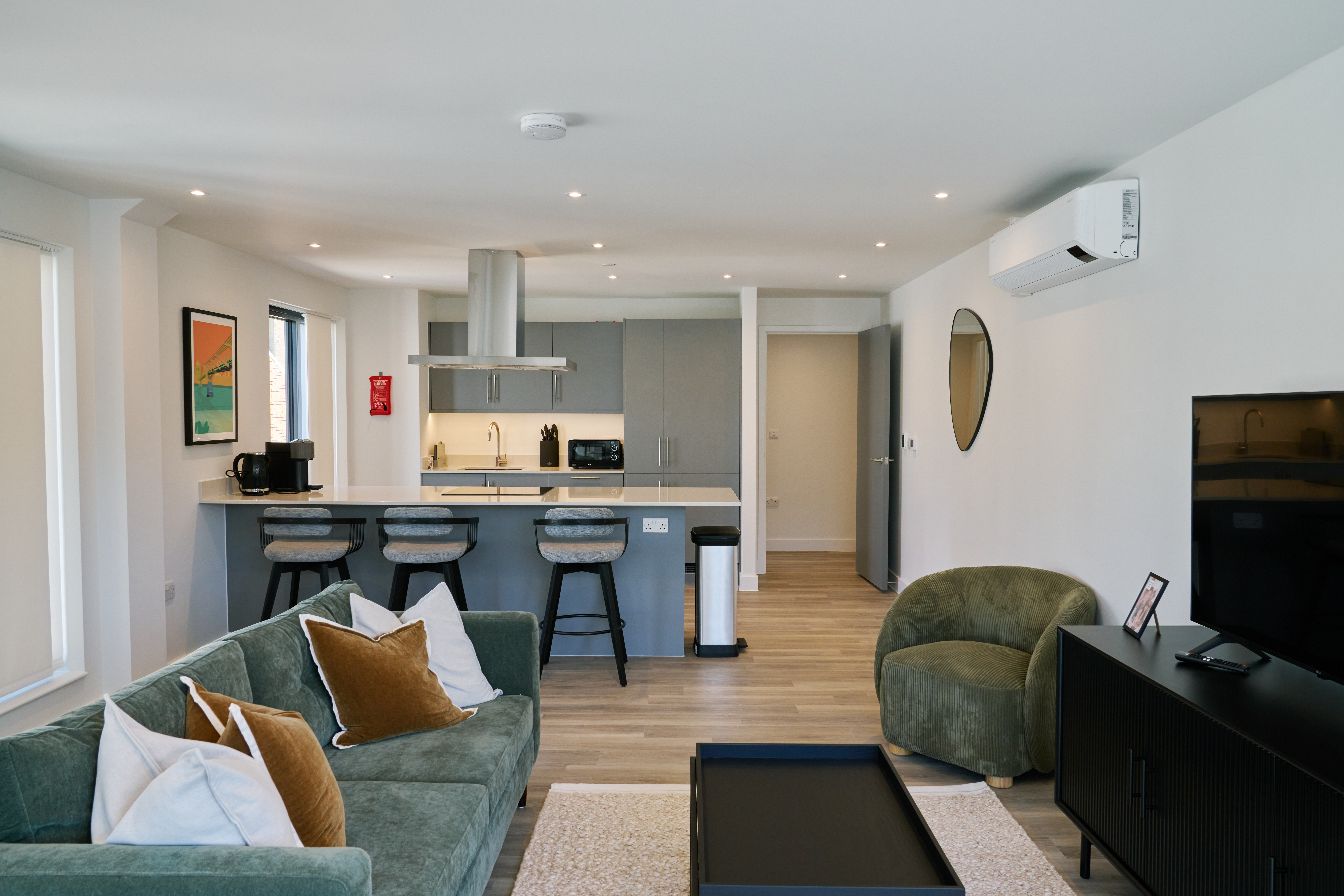 House Granary Kings Cross: Stylish 2-Bedroom Apartment Rental with Terrace in Kings Cross, London
