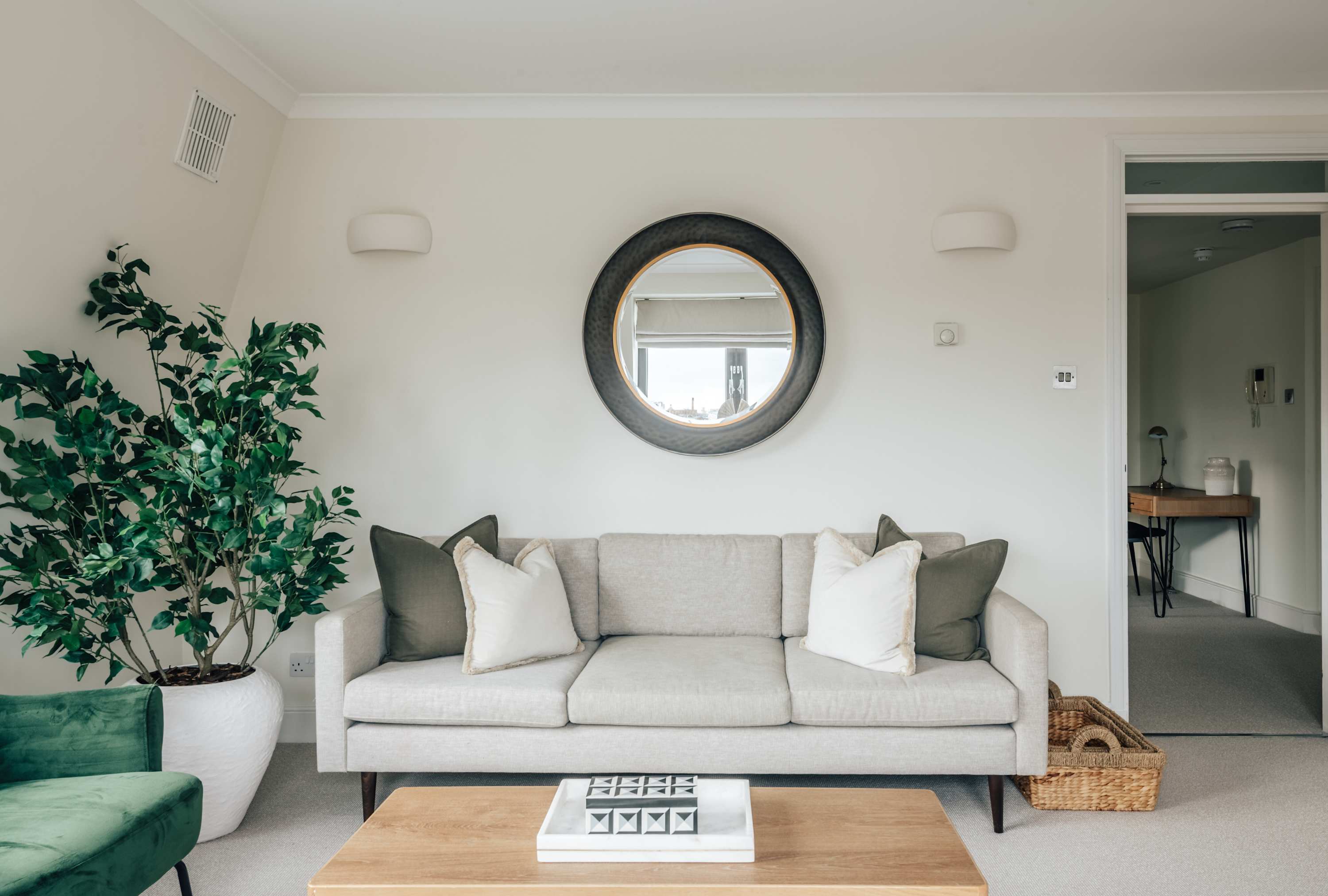 House Rowan Eaton Belgravia: Charming 2-Bedroom Townhouse for Families, Belgravia