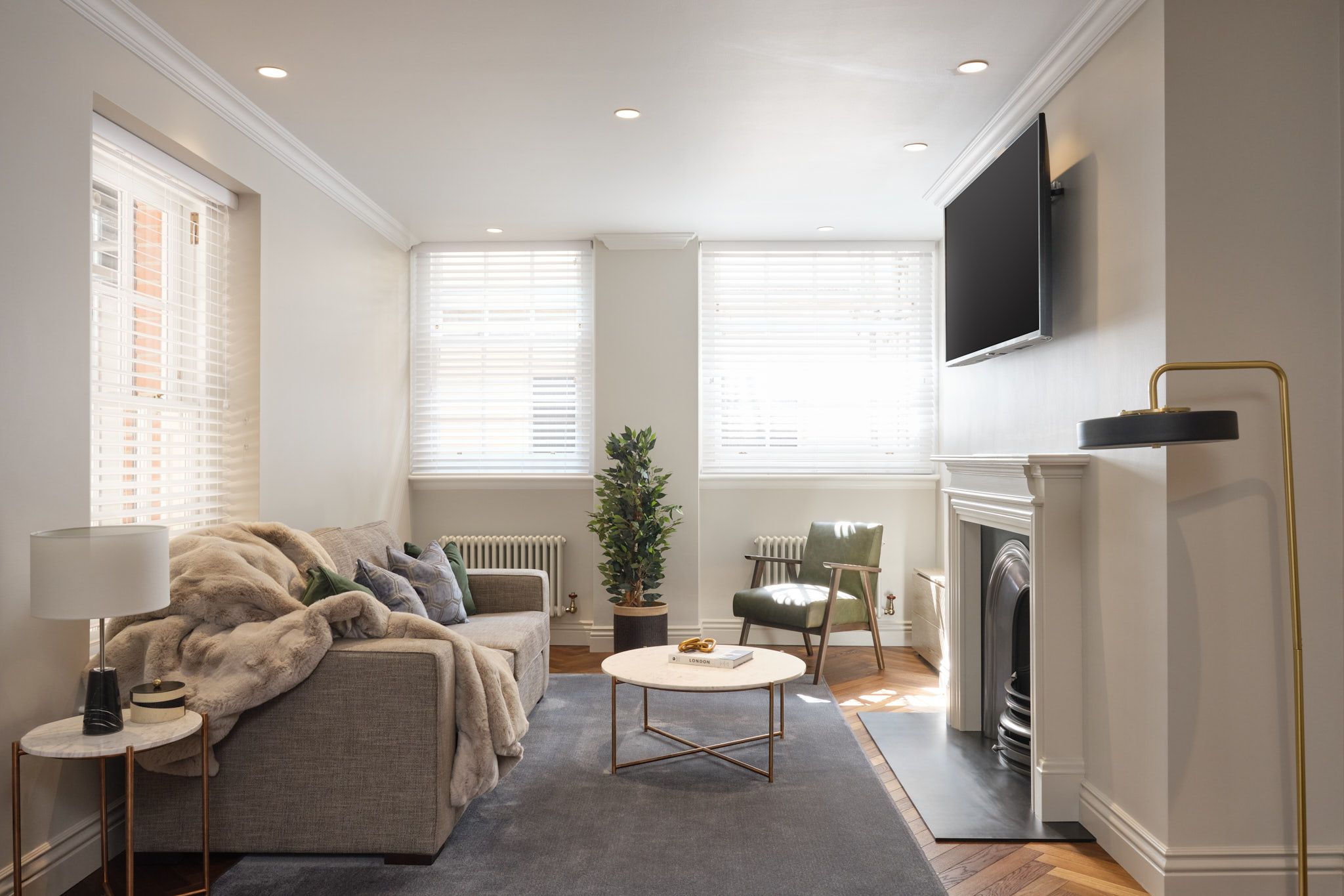 House Joran Berkeley Mayfair: Elegant 1-Bedroom Apartment Perfect for Families, Mayfair