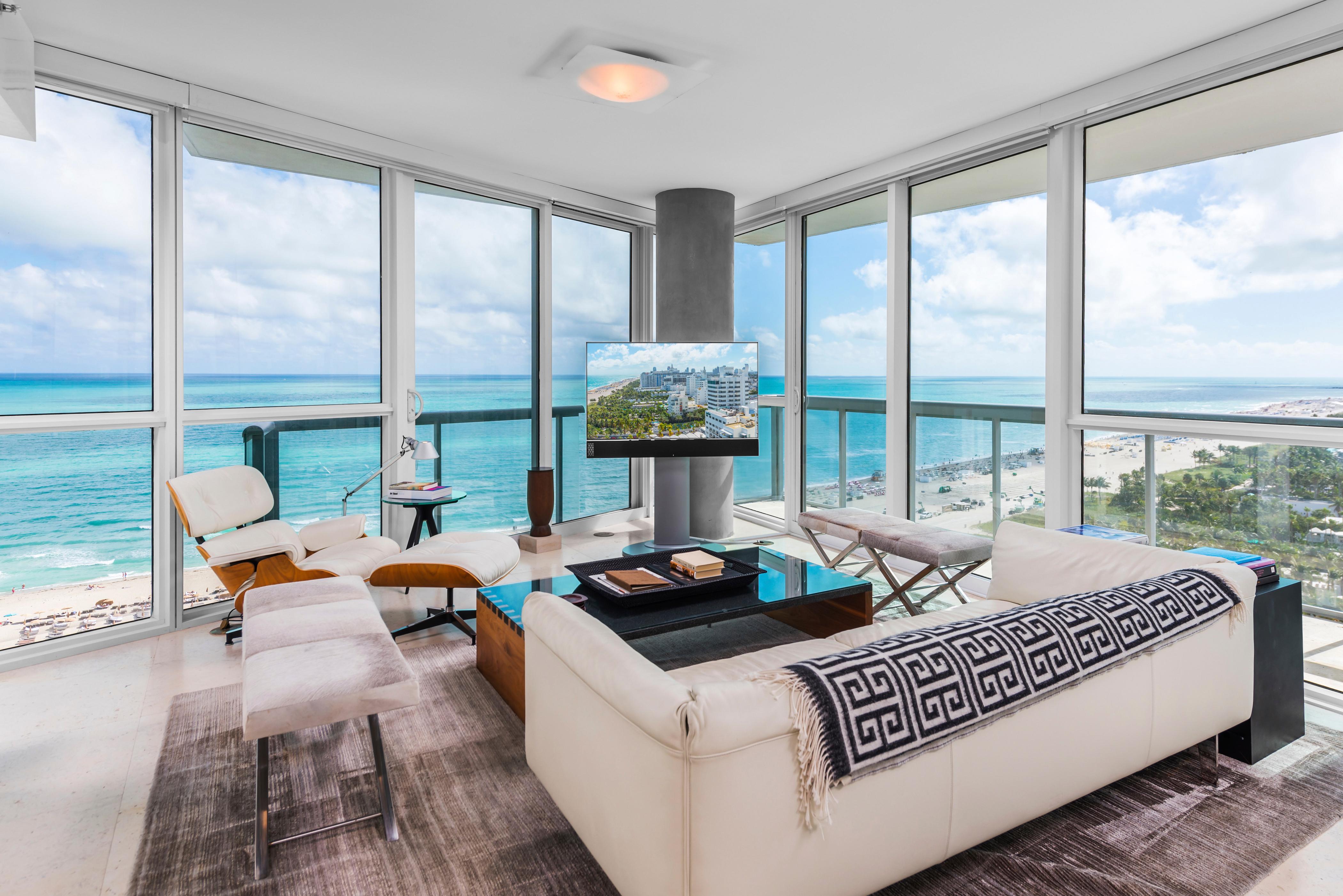 Villa Aurore Normandy Isle Miami Beach: 2-Bedroom Luxury Apartment with Seaview and Pool Access, Miami Beach