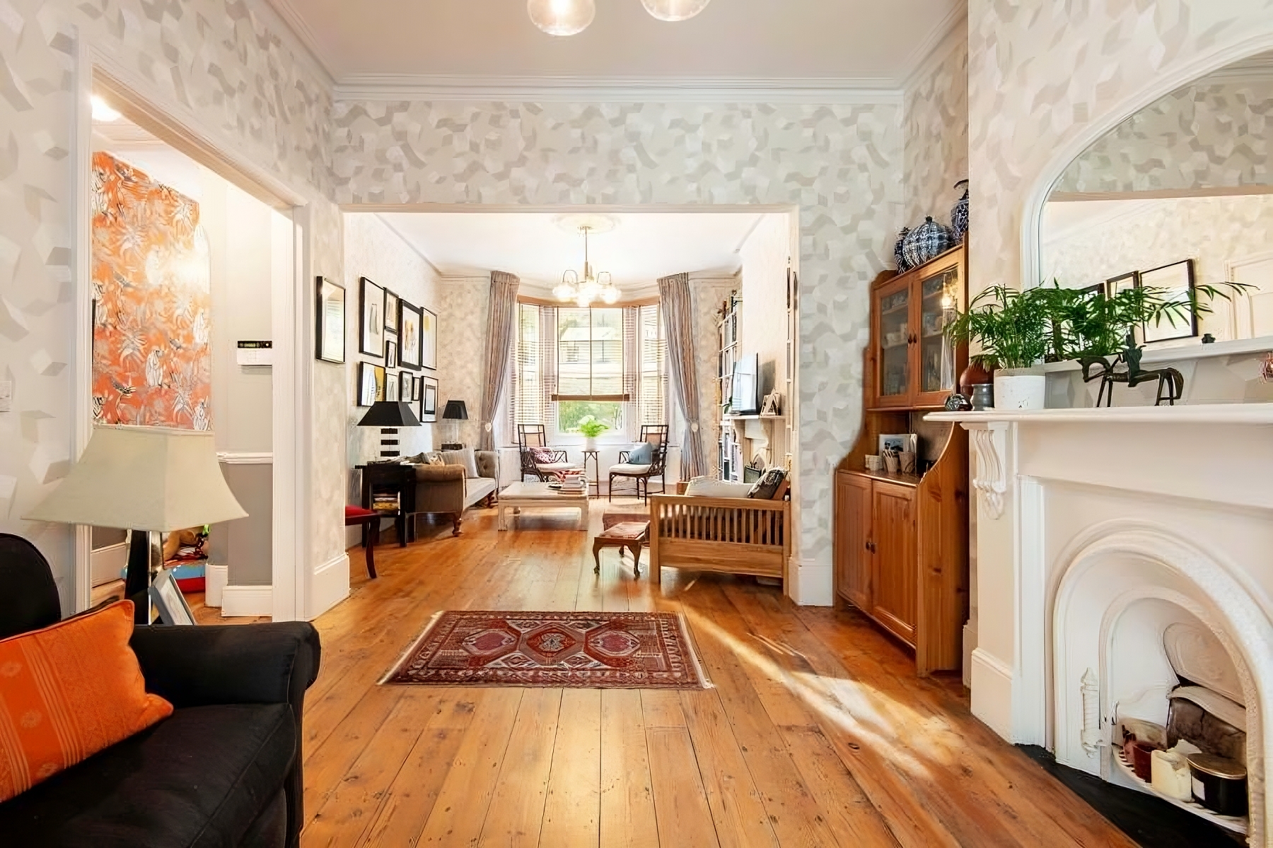 House Gloaming Kenwood Hampstead: Spacious 5-Bedroom Luxury Apartment for Families, Hampstead, London