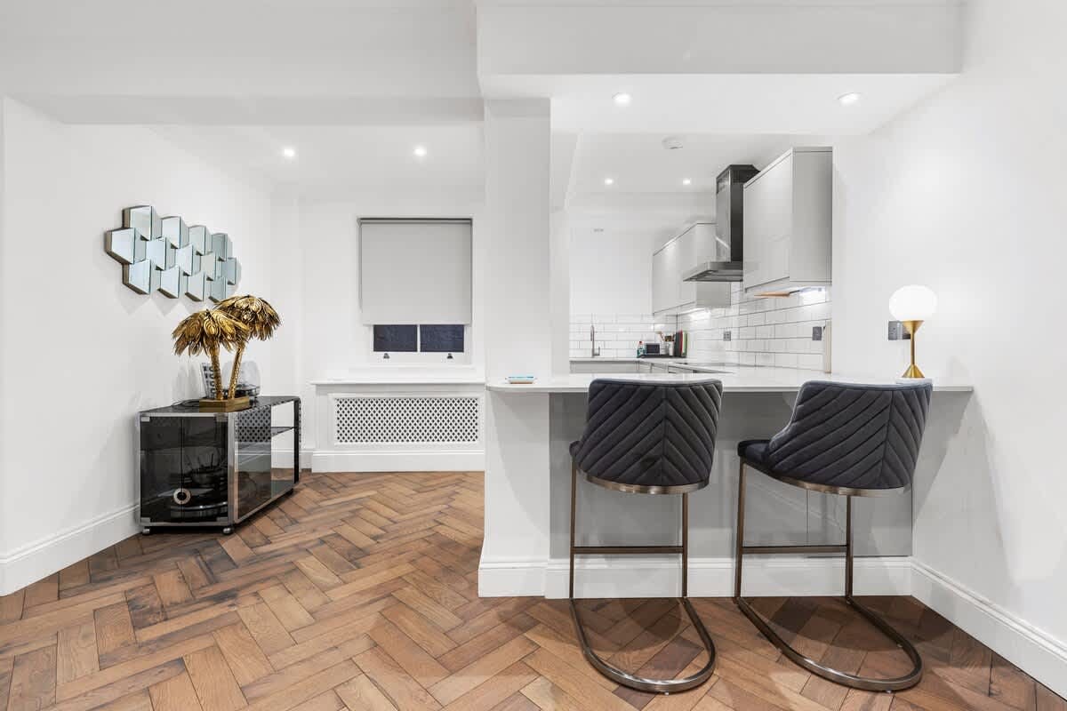 House Gorse Holland Kensington: Luxury 2-Bedroom Townhouse Suitable for Families, Kensington