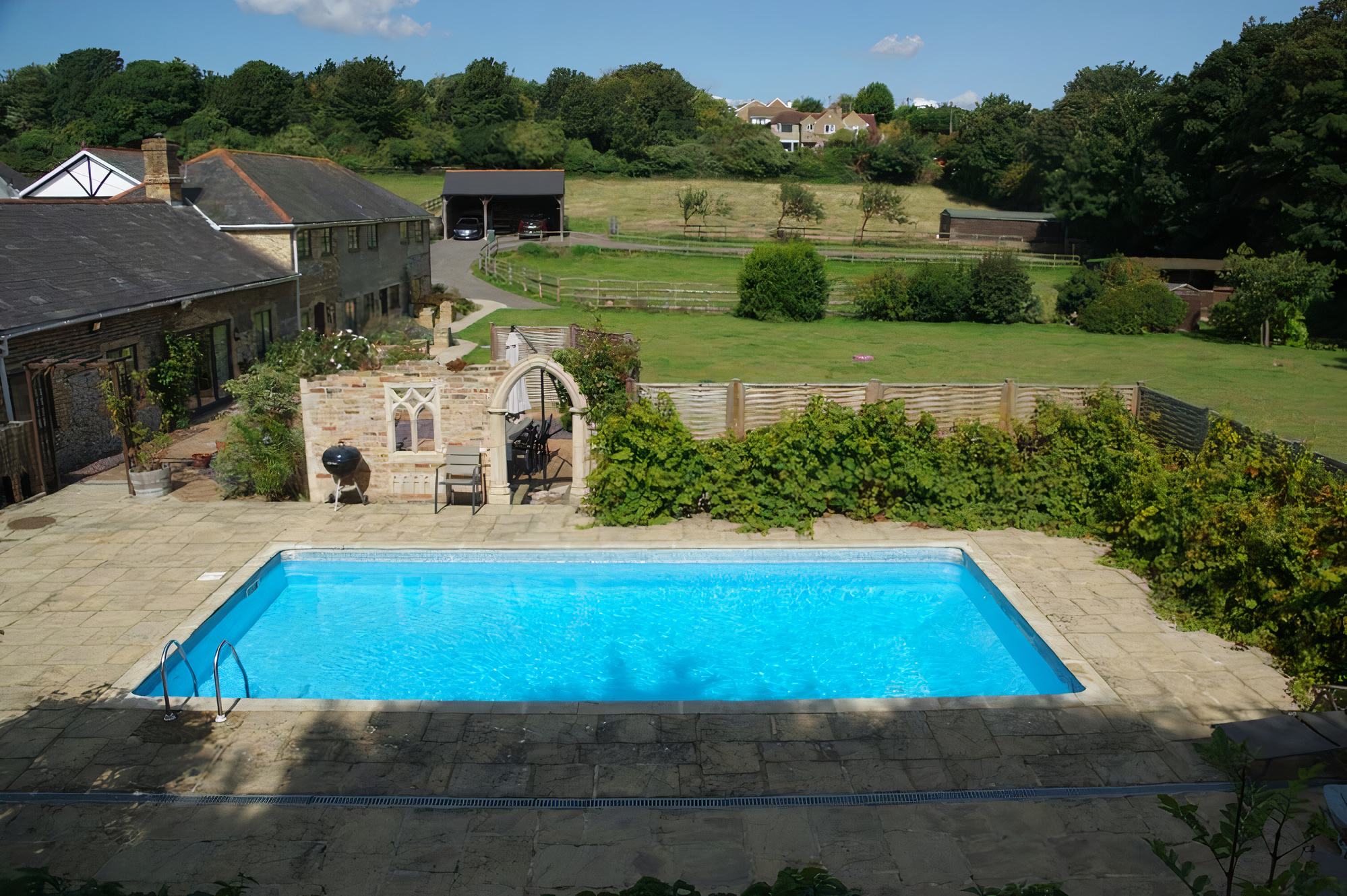 House Gregale Walmer Deal: Luxury 6-Bedroom House with Seaview and Pool, Deal
