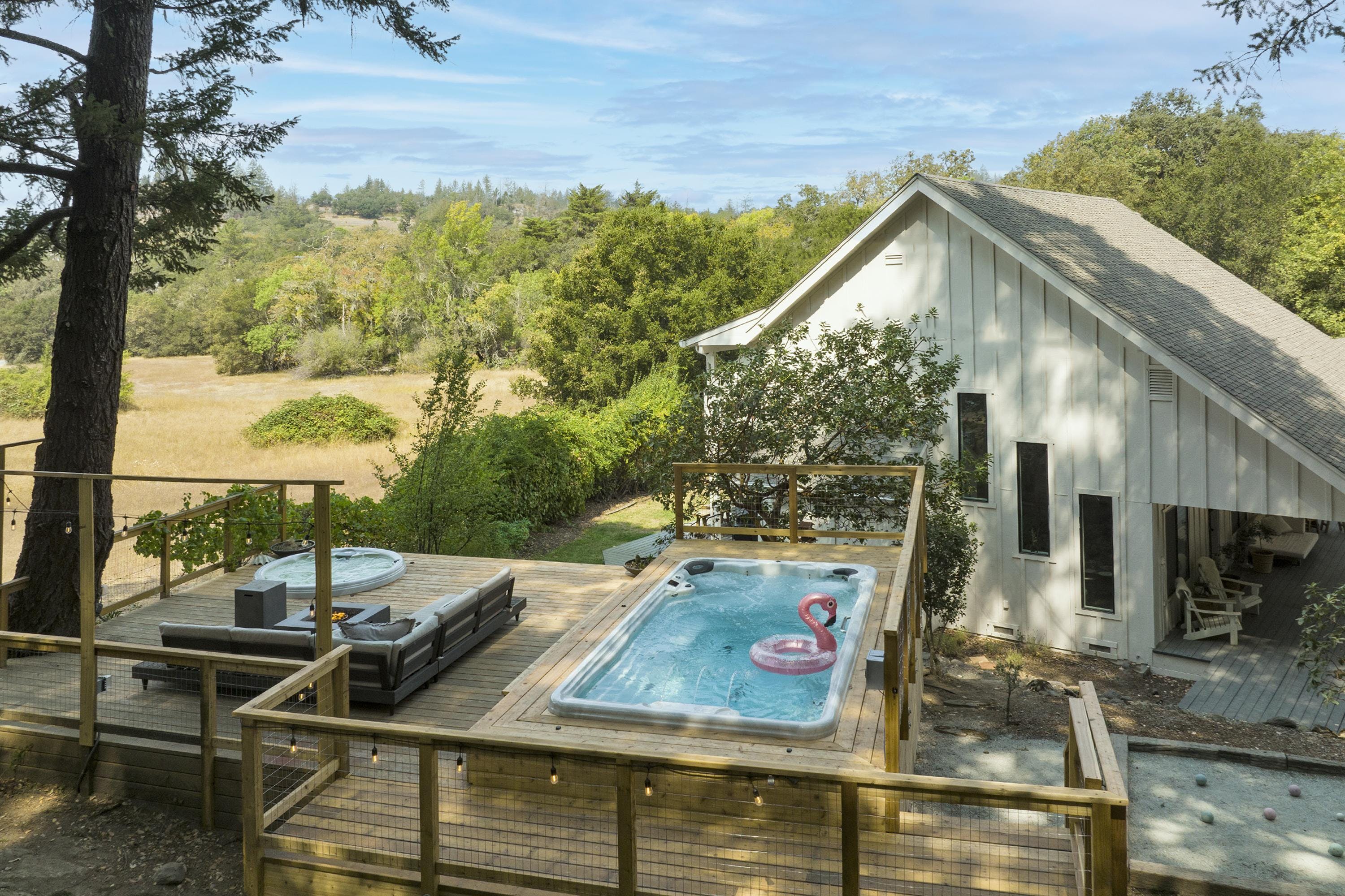 Villa Mestral Larkfield Wine Country: Luxury 3-Bedroom Apartment with Hot Tub and Pool, Sonoma County