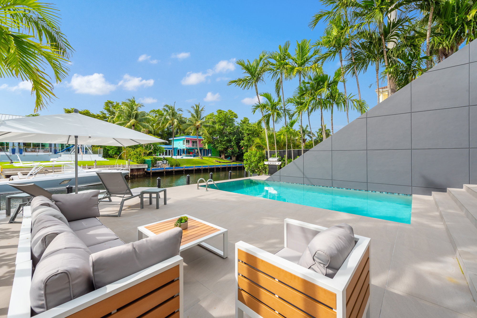 Villa Levante Snapper Creek Coconut Grove: Luxury 4-Bedroom Villa with Pool and Seaview, Coconut Grove