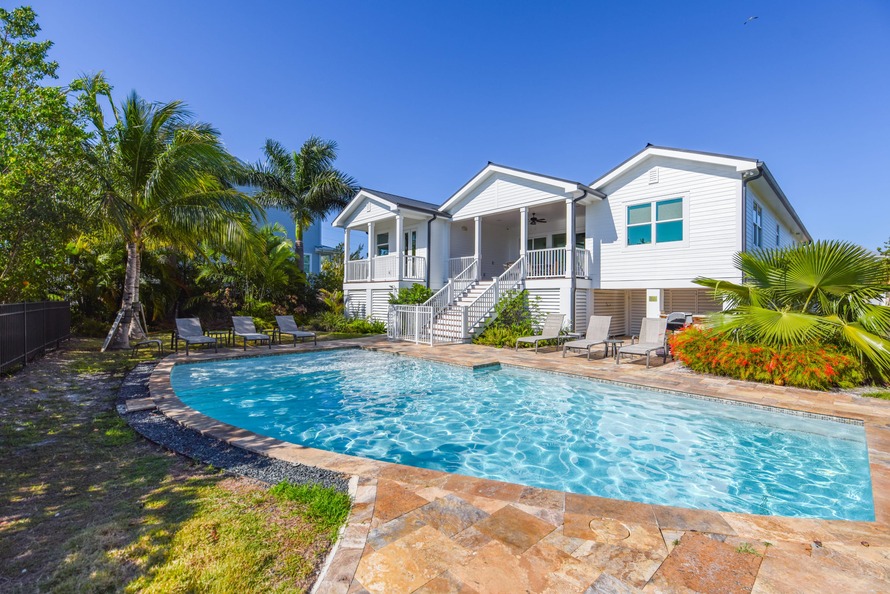Villa Boreas Shark Key Florida Keys: Spacious 4-Bedroom House with Pool and Sea Views, Florida Keys