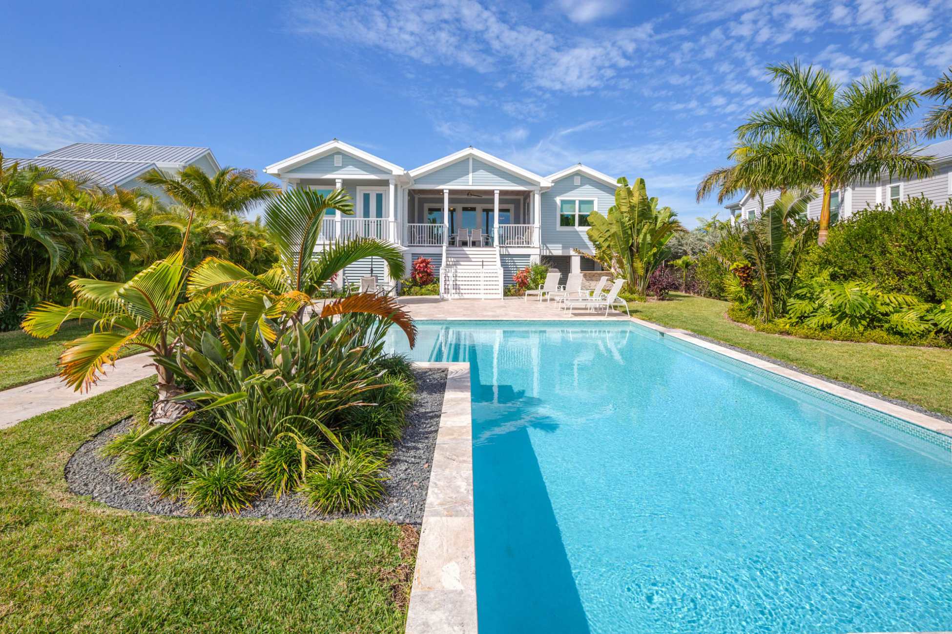 Villa Aurore Buttonwood Florida Keys: Luxury 4-Bedroom Villa with Sea Views and Pool, Florida Keys