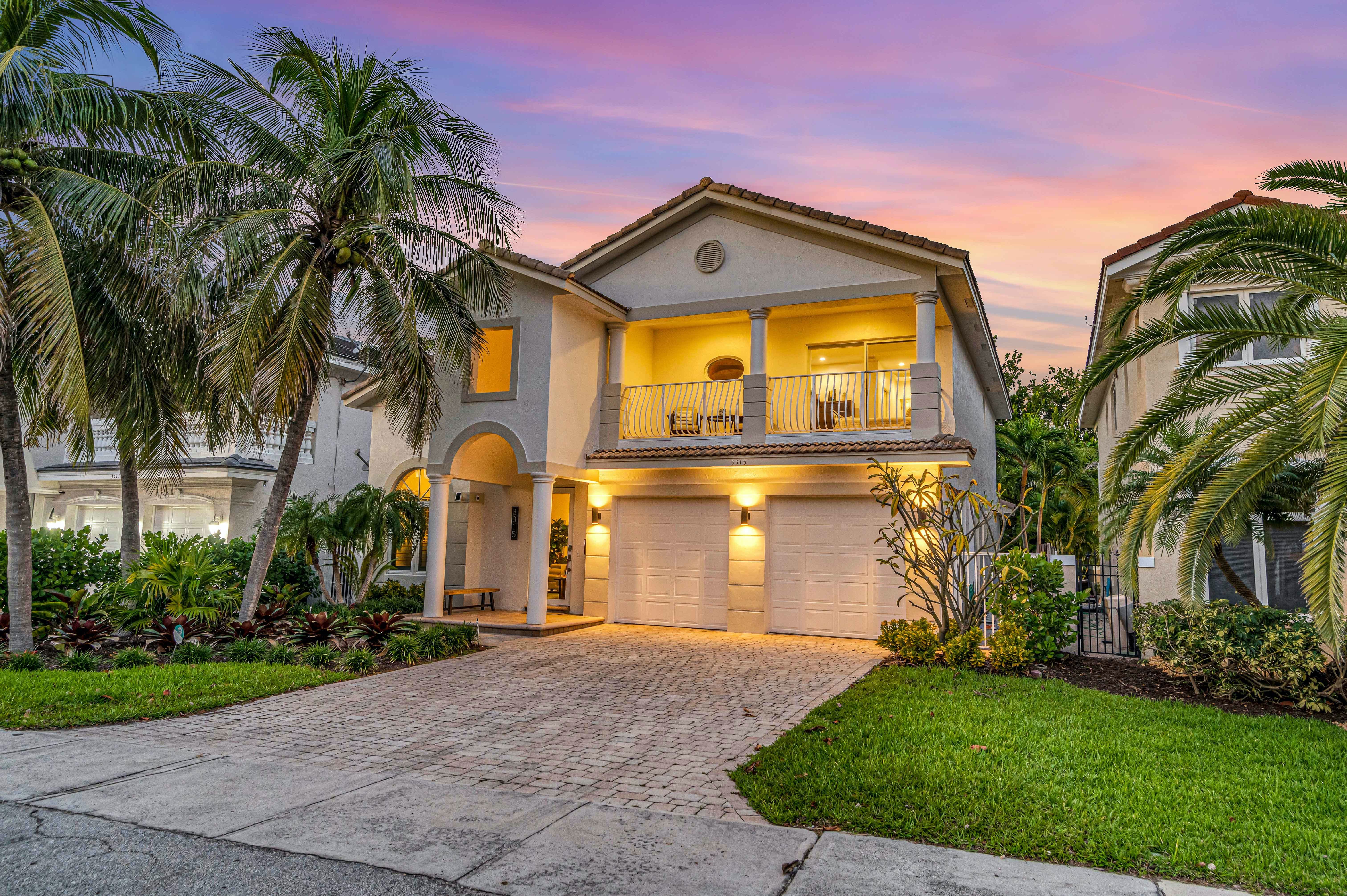 House Mangrove Isles Las Olas Isles: 4-Bedroom Luxury Villa with Seaview and Pool, Las Olas Isles