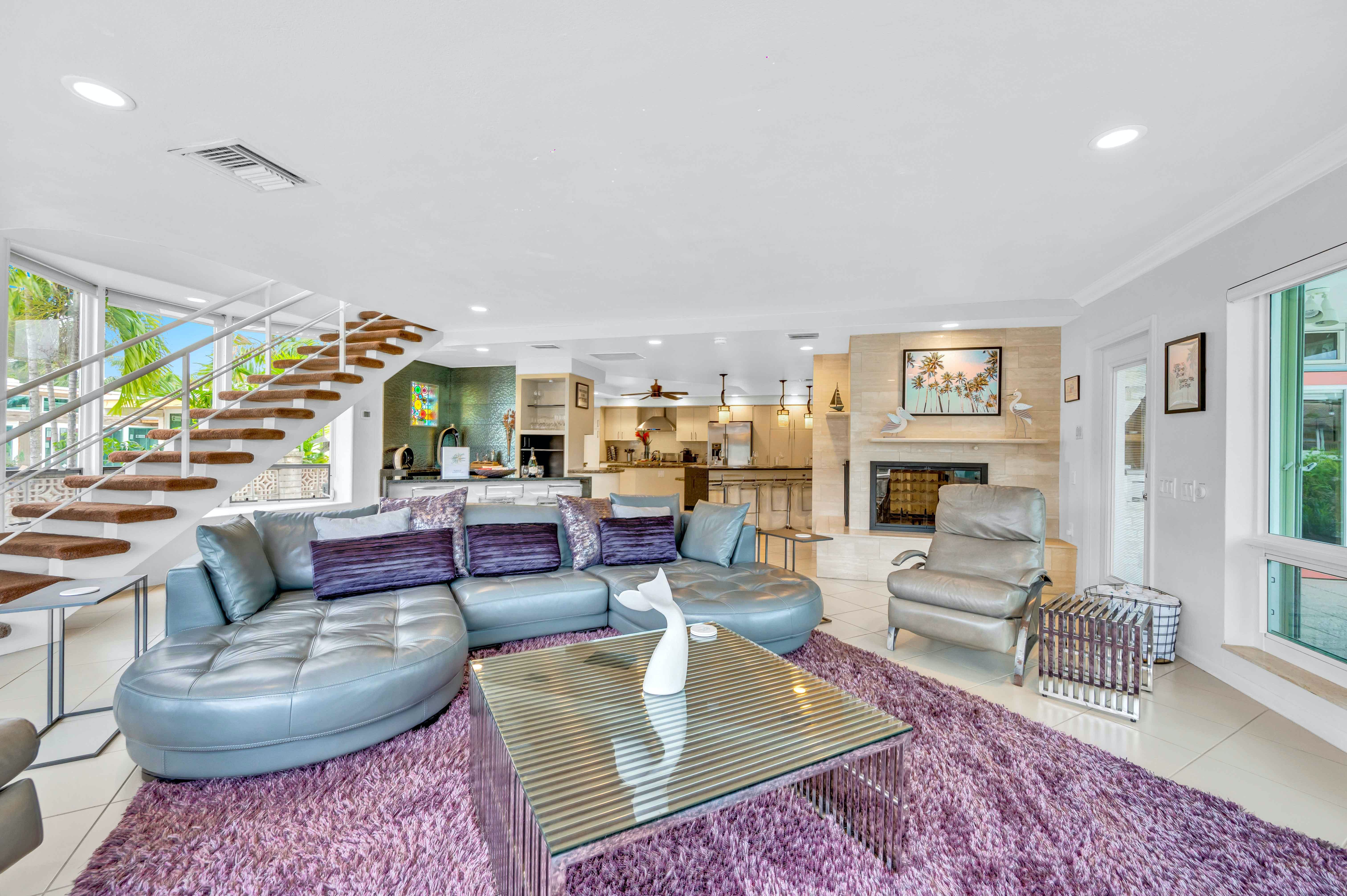 Villa Aurore Bayview Las Olas Isles: Luxury 6-Bedroom Villa with Seaview and Pool, Las Olas Isles