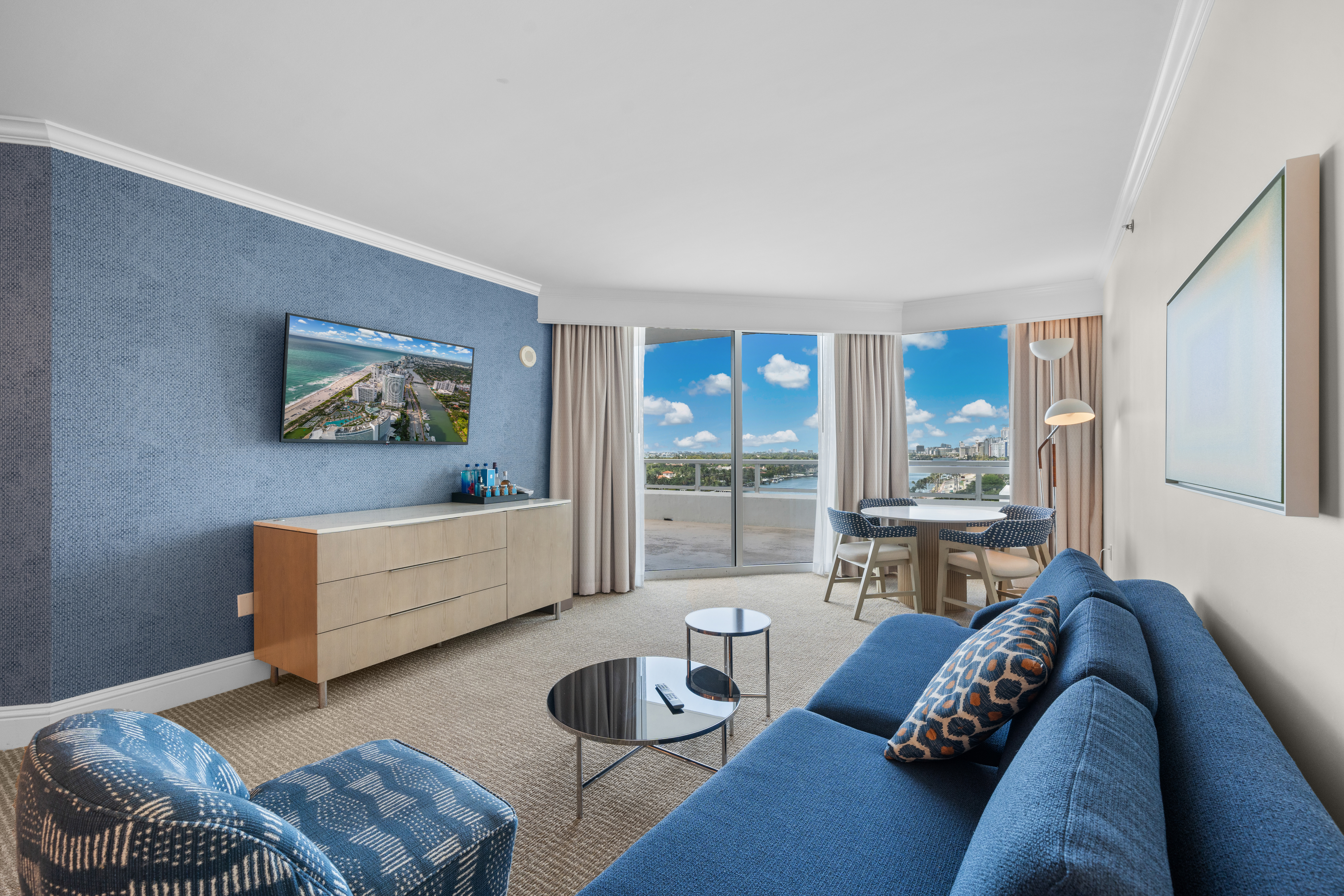 Villa Boreas Allison Island Miami Beach: Luxury 2-Bedroom Apartment with Beachfront Access, Miami Beach