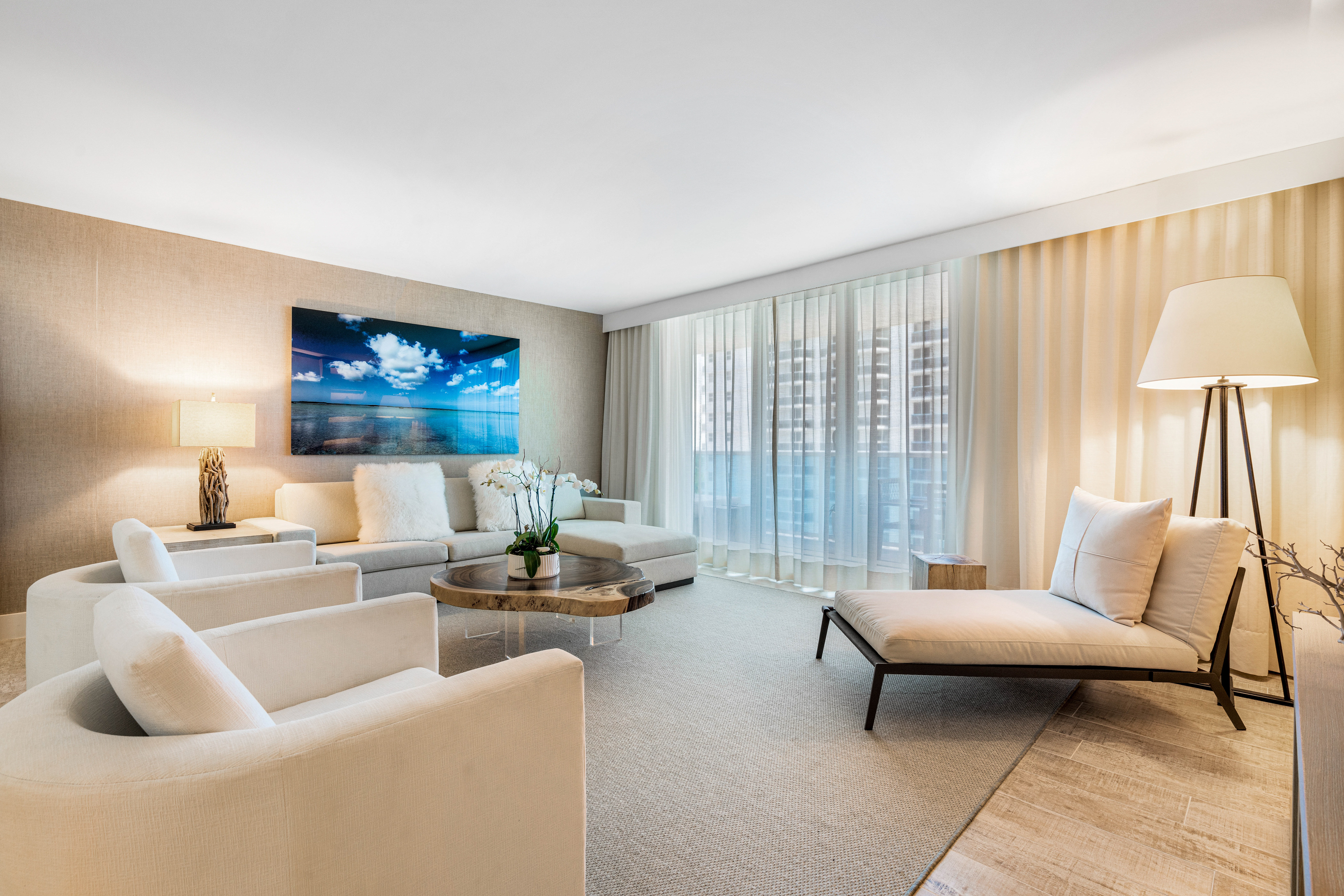 Villa Azurine Alton Miami Beach: Luxury 2-Bedroom Apartment with Seaview and Pool, Miami Beach