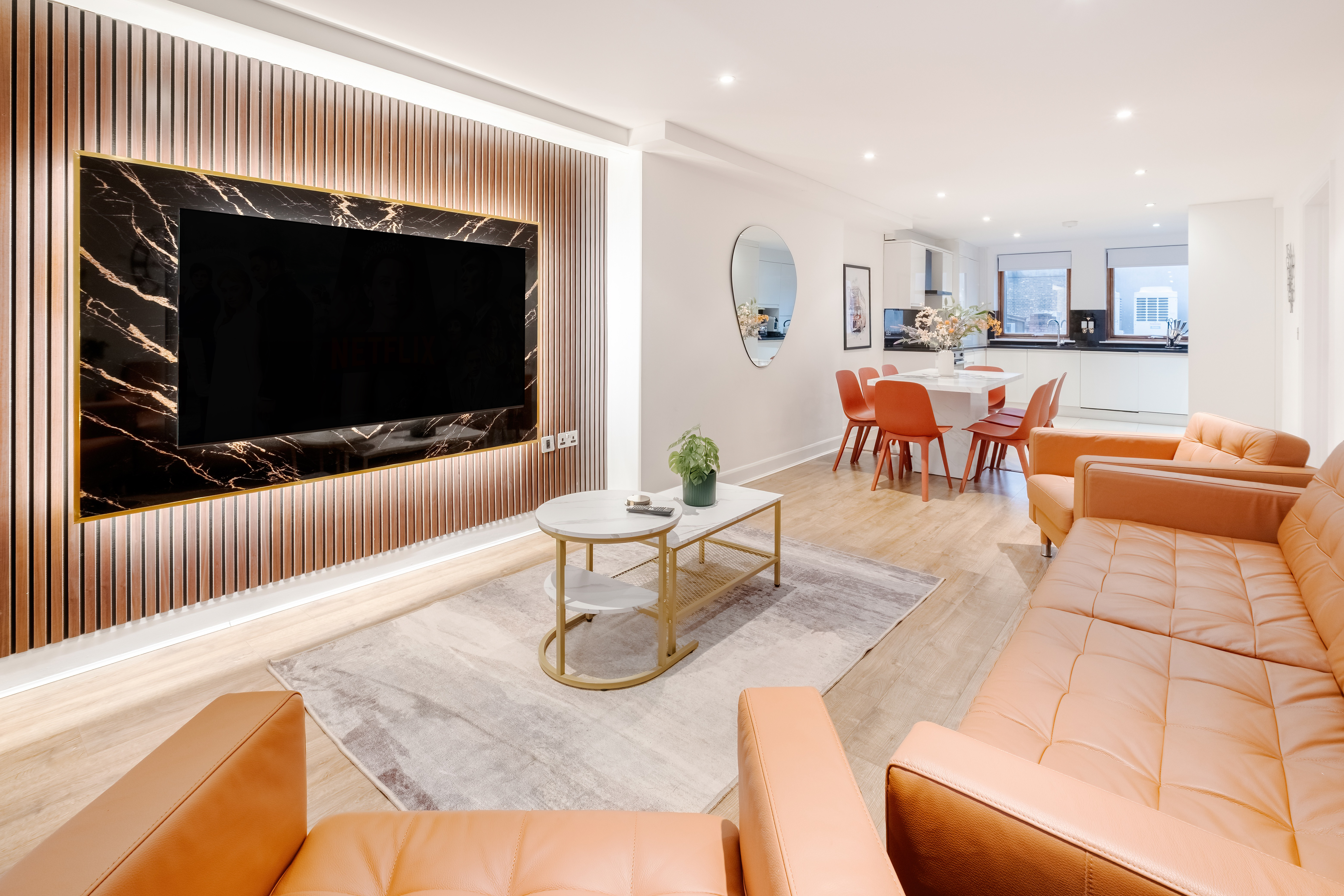 House Helm Lisson Grove Edgware Road: Spacious 3-Bedroom Apartment with Private Balcony, Edgware Road