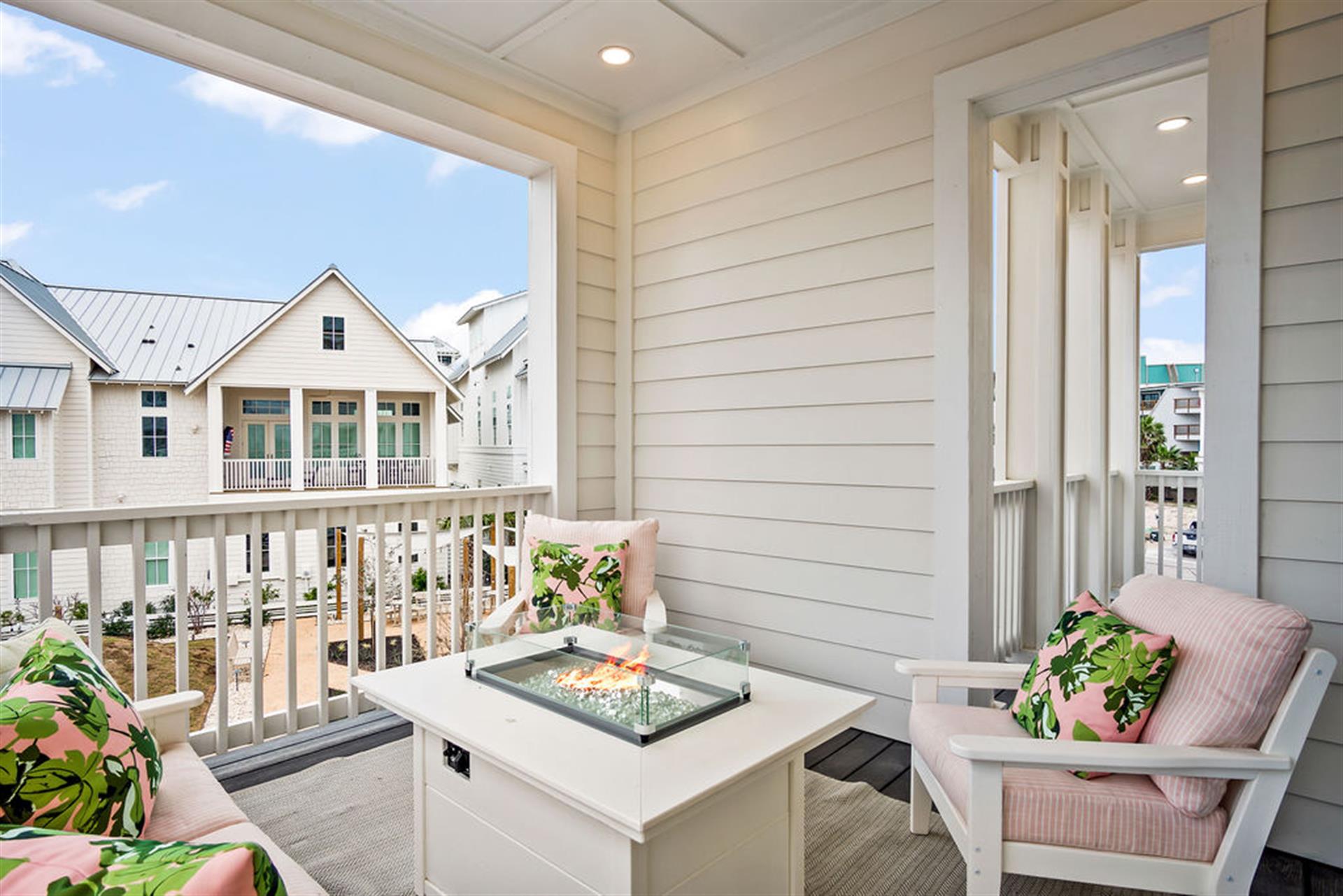 Villa Dorado Ensenada Texas: Luxury 4-Bedroom Villa with Seaview and Family Amenities, Nueces County