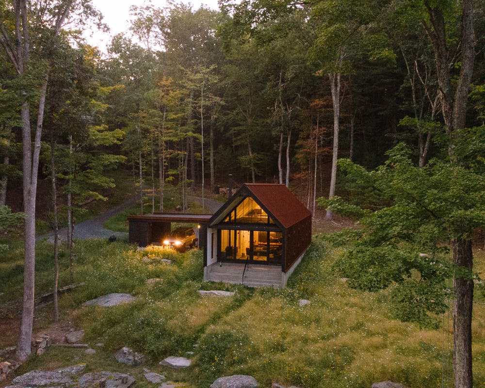 House Minnewaska New Paltz: Luxury 3-Bedroom House with Pool and Family Features in New Paltz Hudson Valley