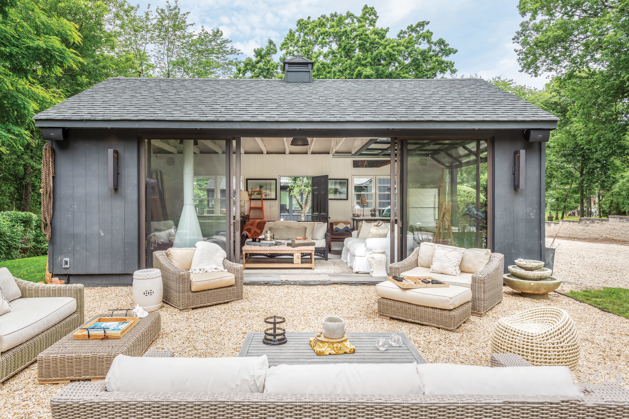Villa Lusco Noyack Sag Harbor: 4-Bedroom Cottage with Seaviews and Beach Access, Sag Harbor