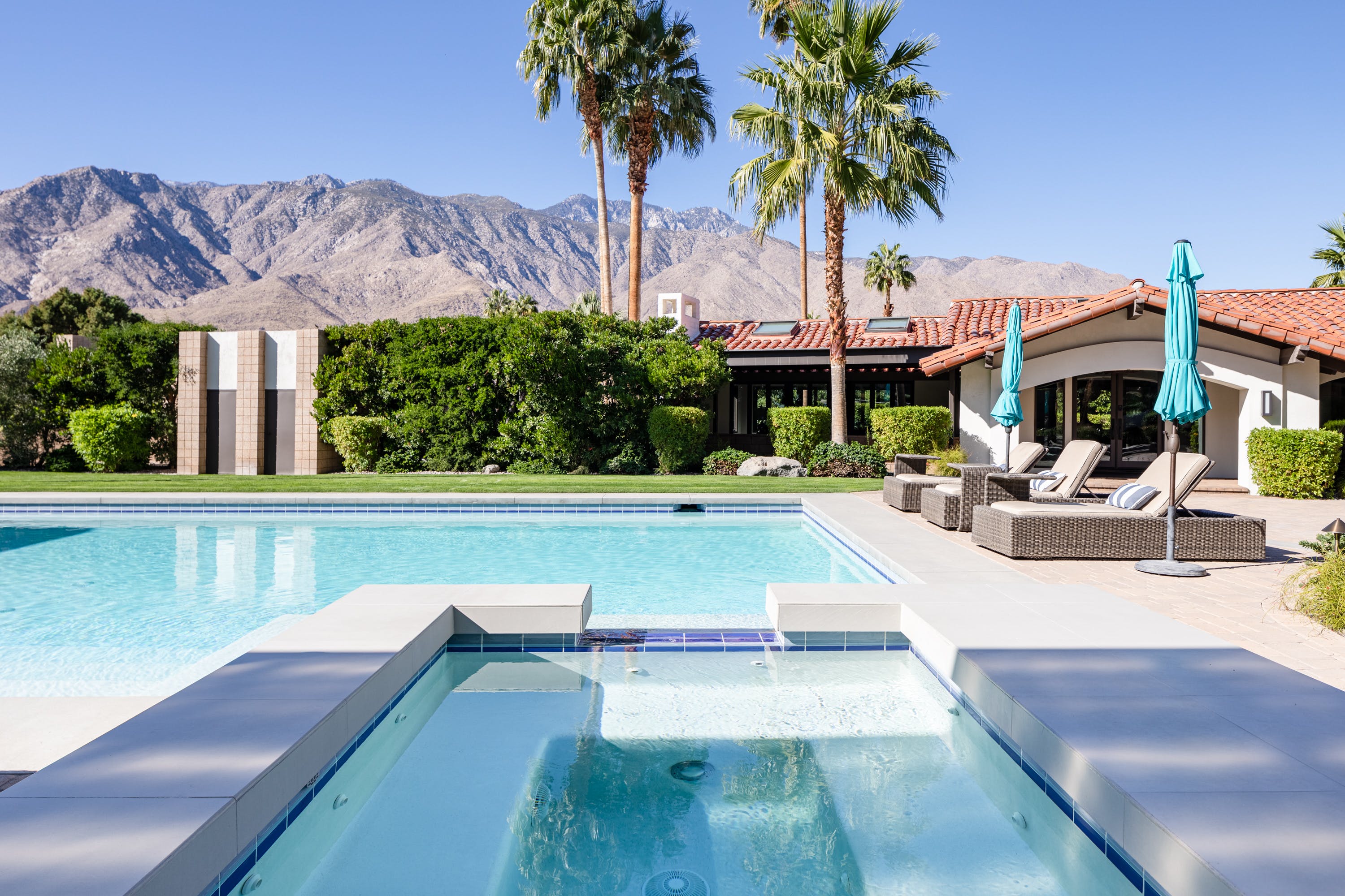 Villa Aurore Eagle Mountain Cathedral City: Luxury 3-Bedroom Villa with Pool and Gym, Cathedral City