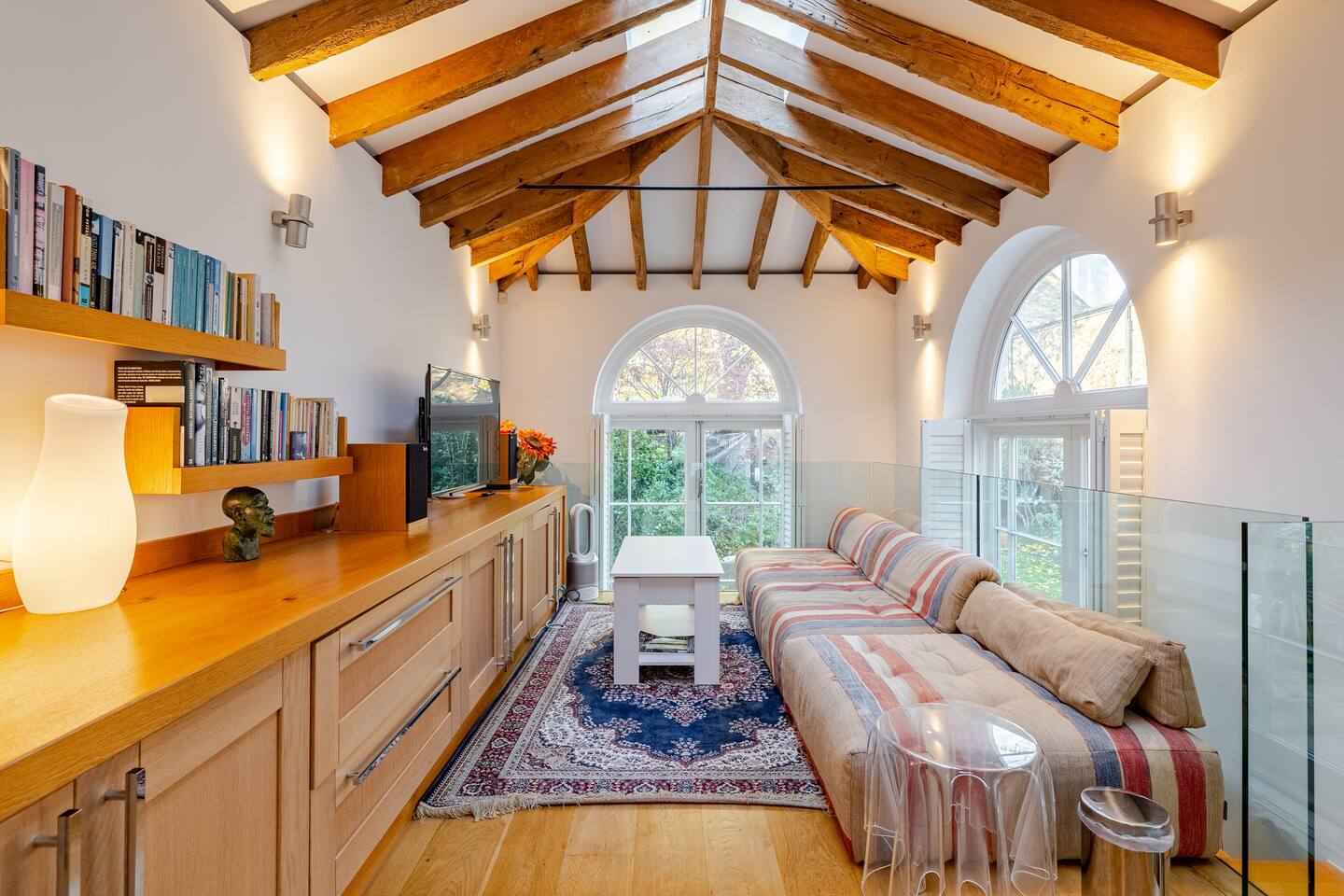 House Rowan Kilburn Maida Vale: Chic 1-Bedroom Townhouse Rental with Garden in Maida Vale, London