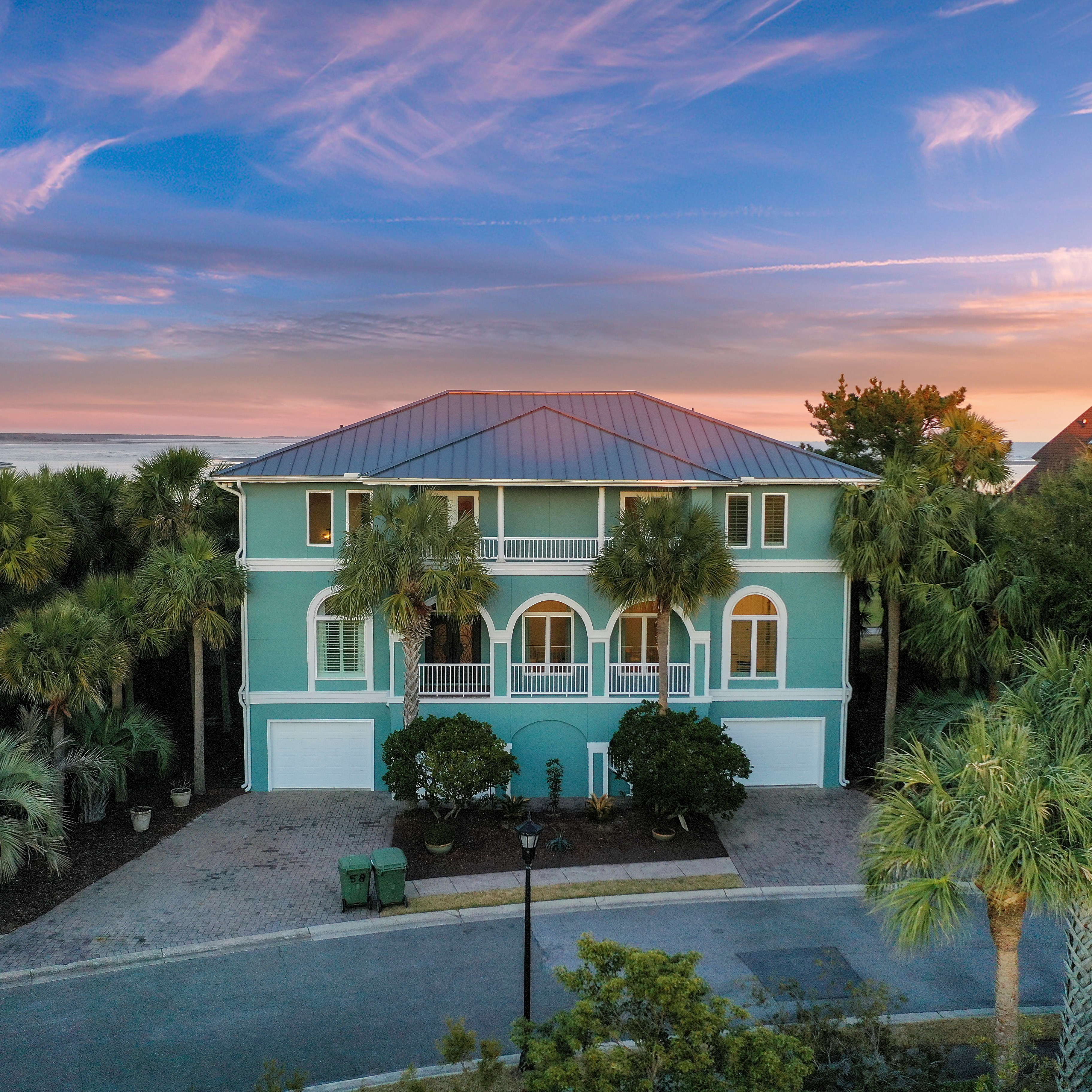 Villa Safran Wagener Charleston: Spacious 6-Bedroom Villa with Ocean Views and Pool, Charleston