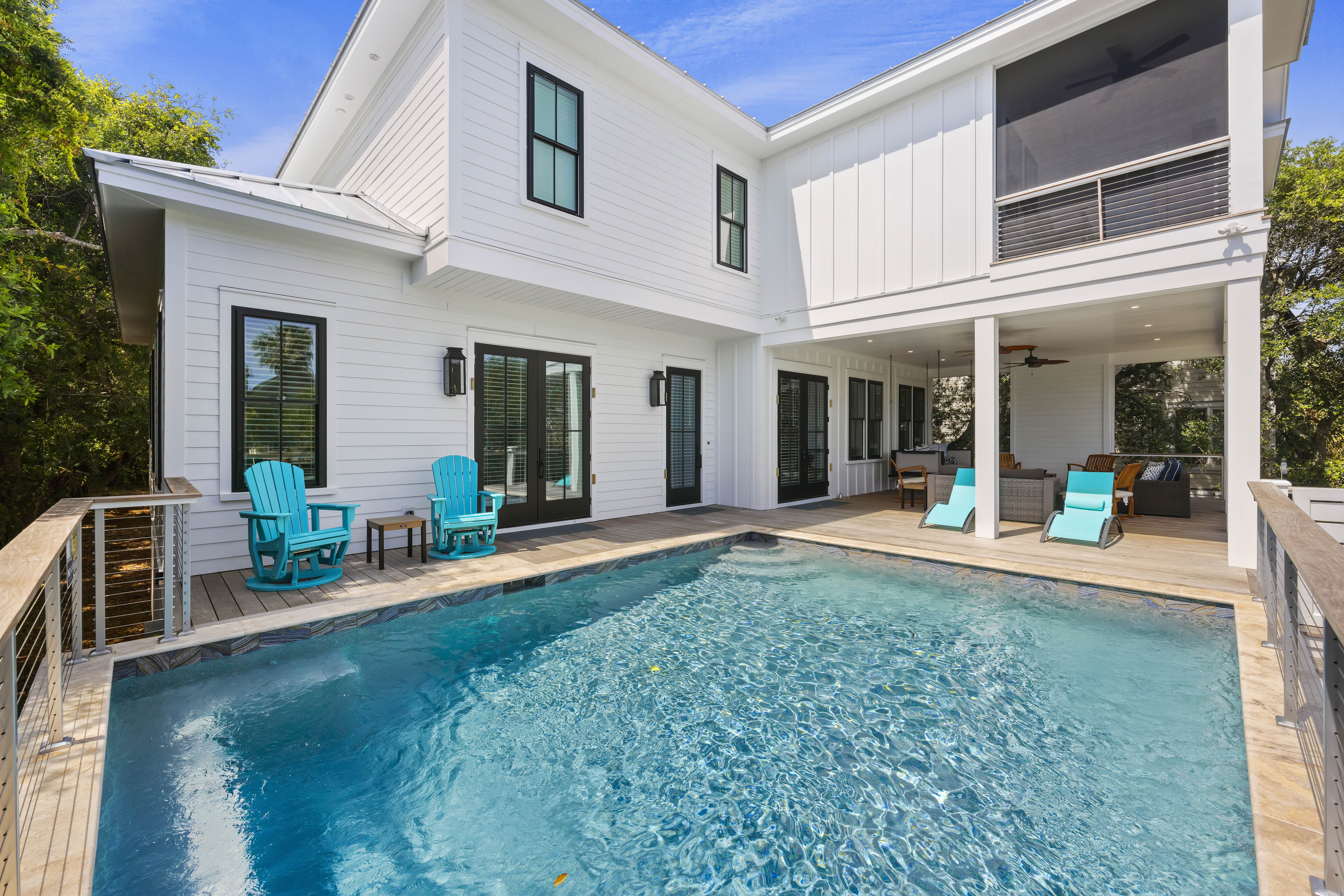 Villa Levante Wagener Charleston: Luxury 6-Bedroom Villa with Seaview and Pool, Charleston