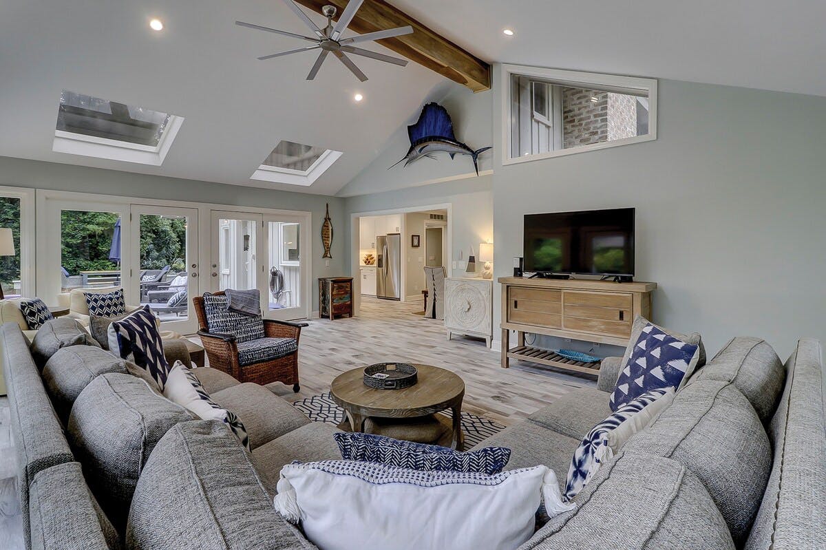 Villa Safran Skull Creek Hilton Head: Spacious 3-Bedroom Luxury Apartment with Pool and Seaview, Hilton Head