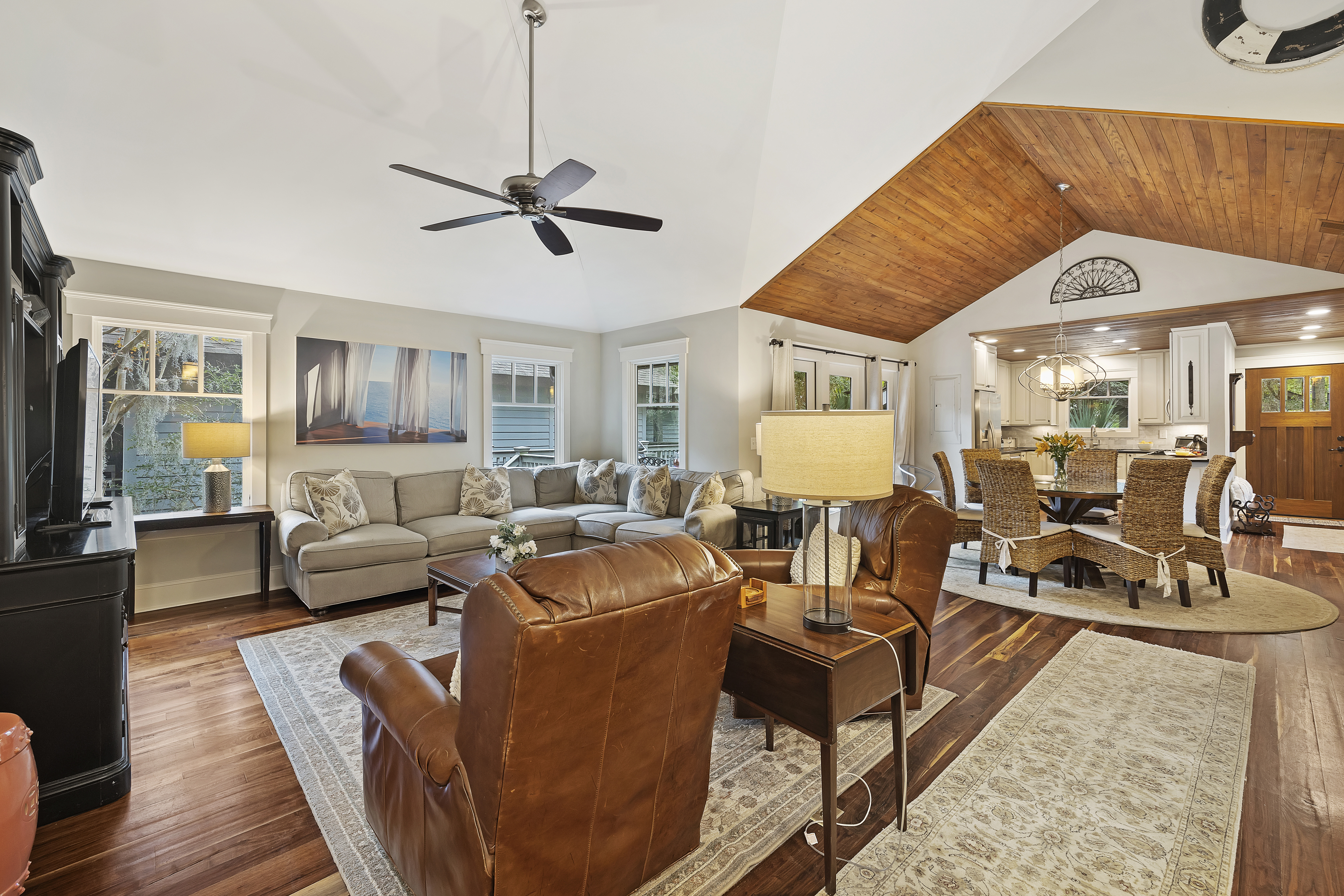 Villa Cramoisi Bohicket Johns Island: Charming 3-Bedroom Cottage with Sea Views, Johns Island