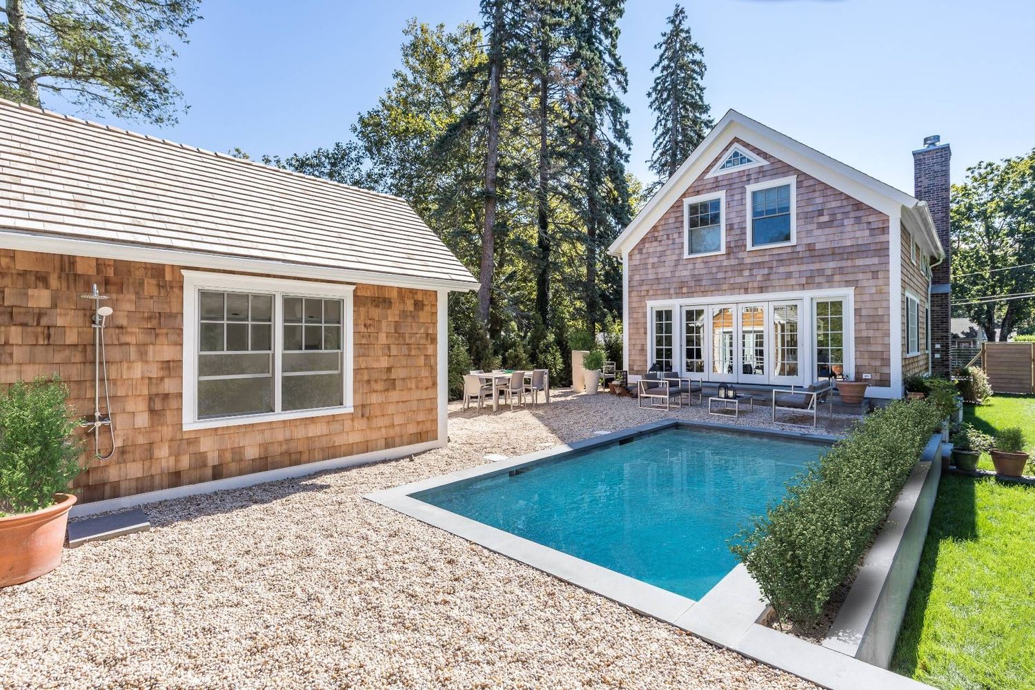 Villa Levante Noyack Sag Harbor: Luxury 3-Bedroom Apartment with Seaview and Pool, Sag Harbor